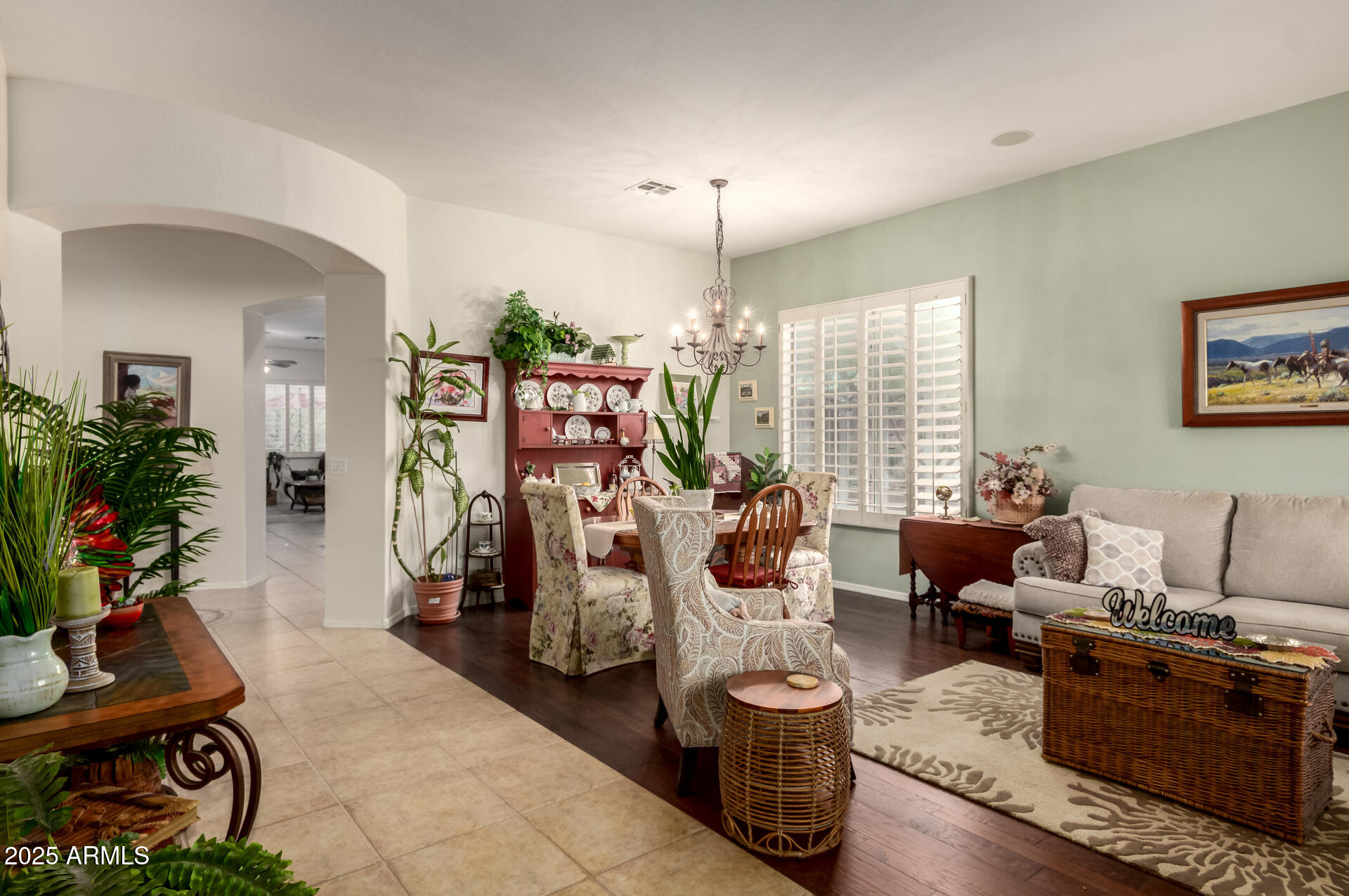 18535 W MCNEIL Street