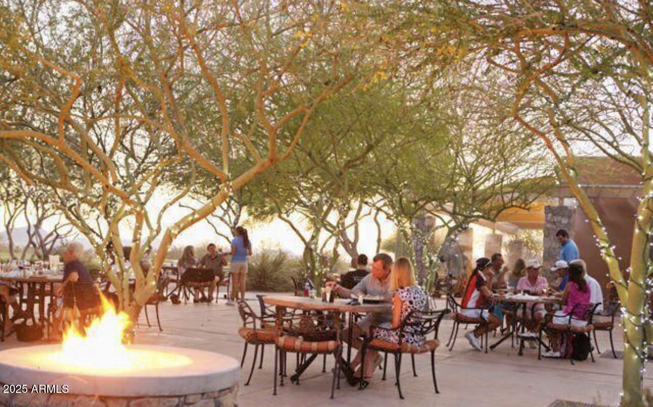 18535 W MCNEIL Street