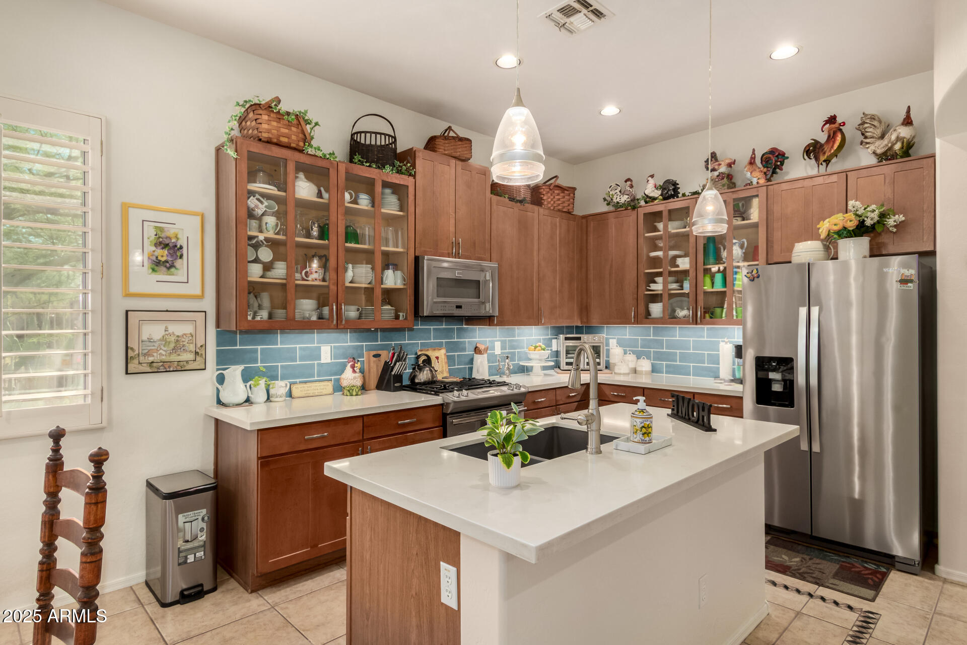 18535 W MCNEIL Street