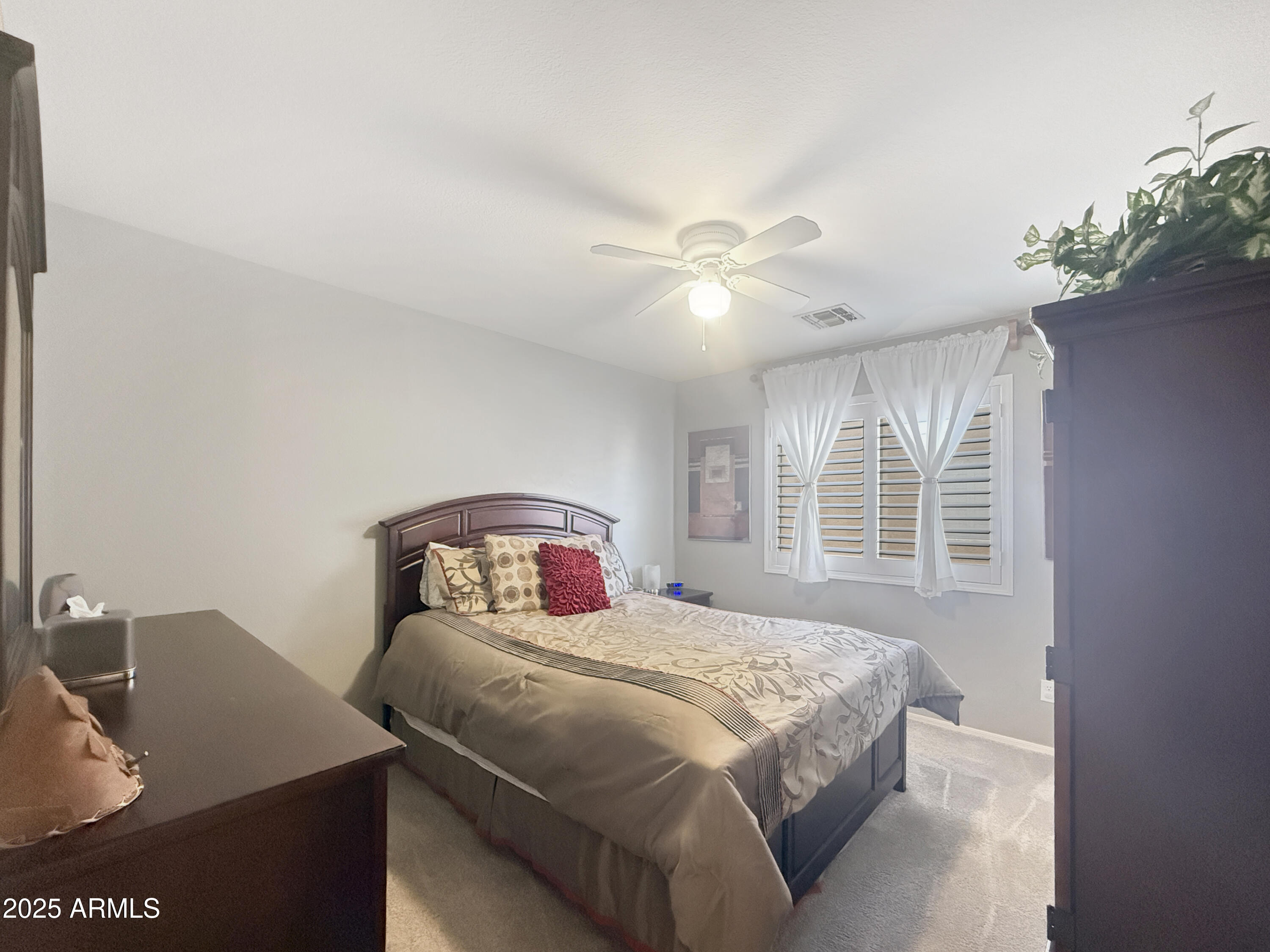 8423 W MARY ANN Drive