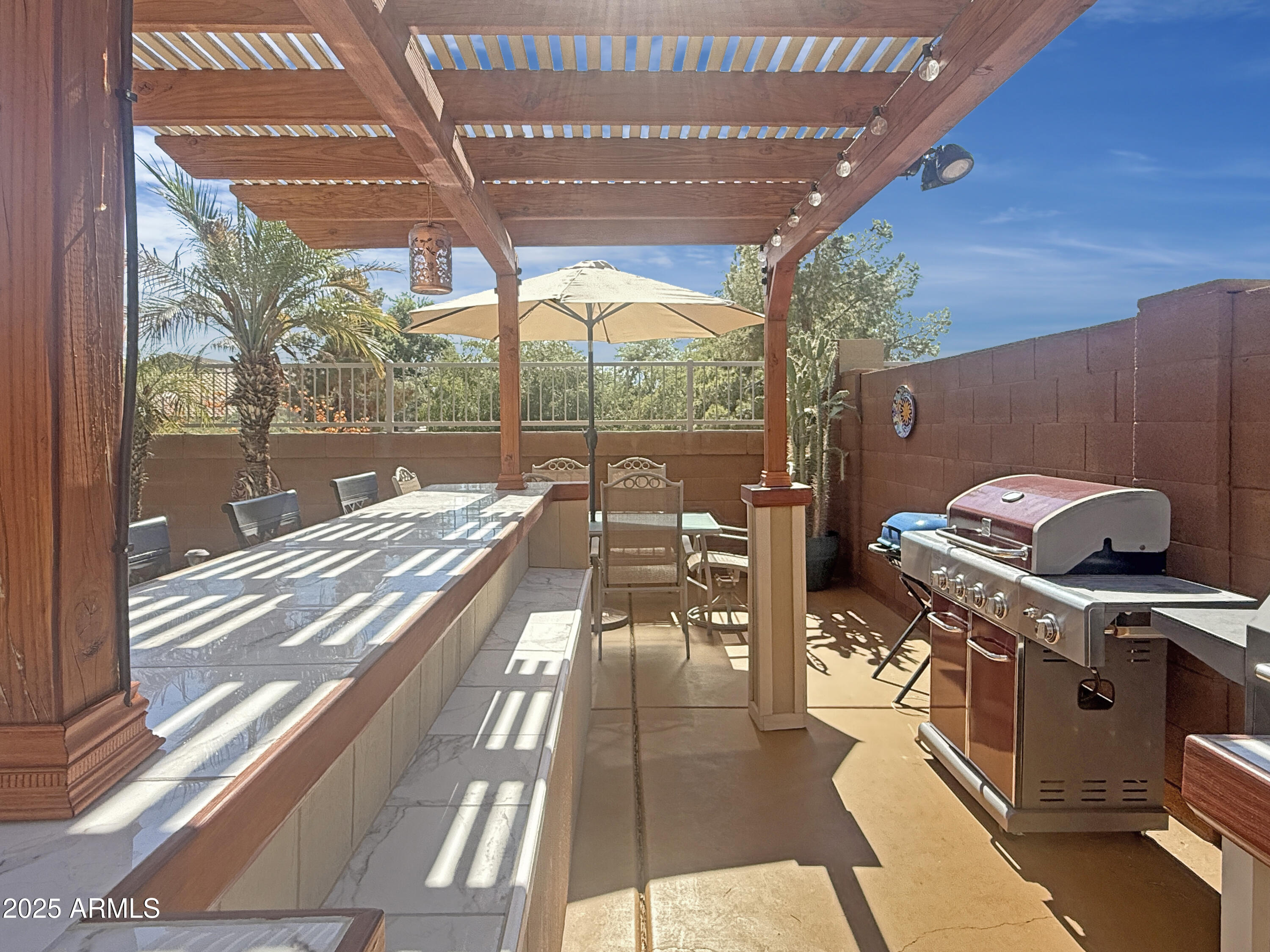 8423 W MARY ANN Drive