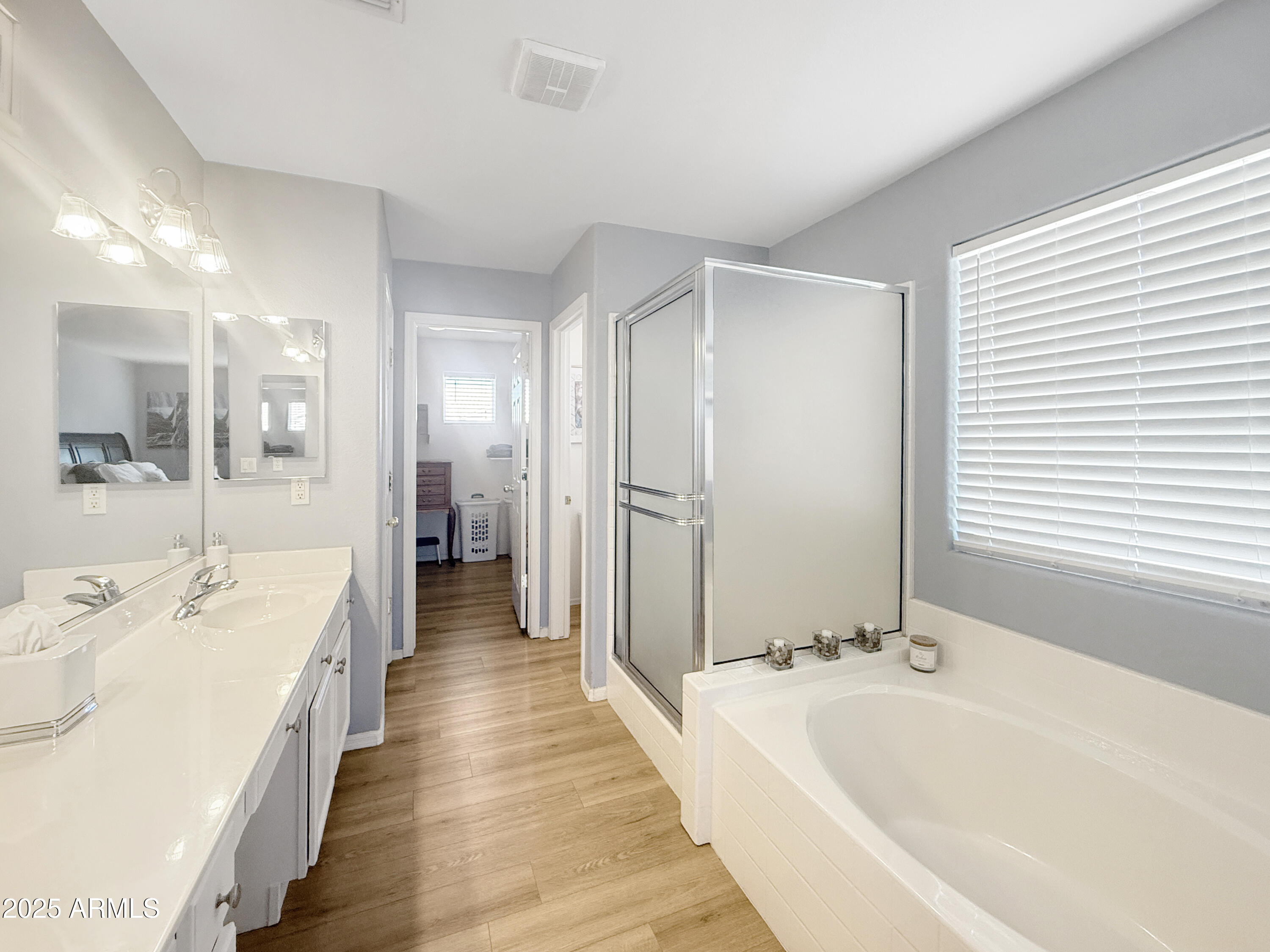 8423 W MARY ANN Drive