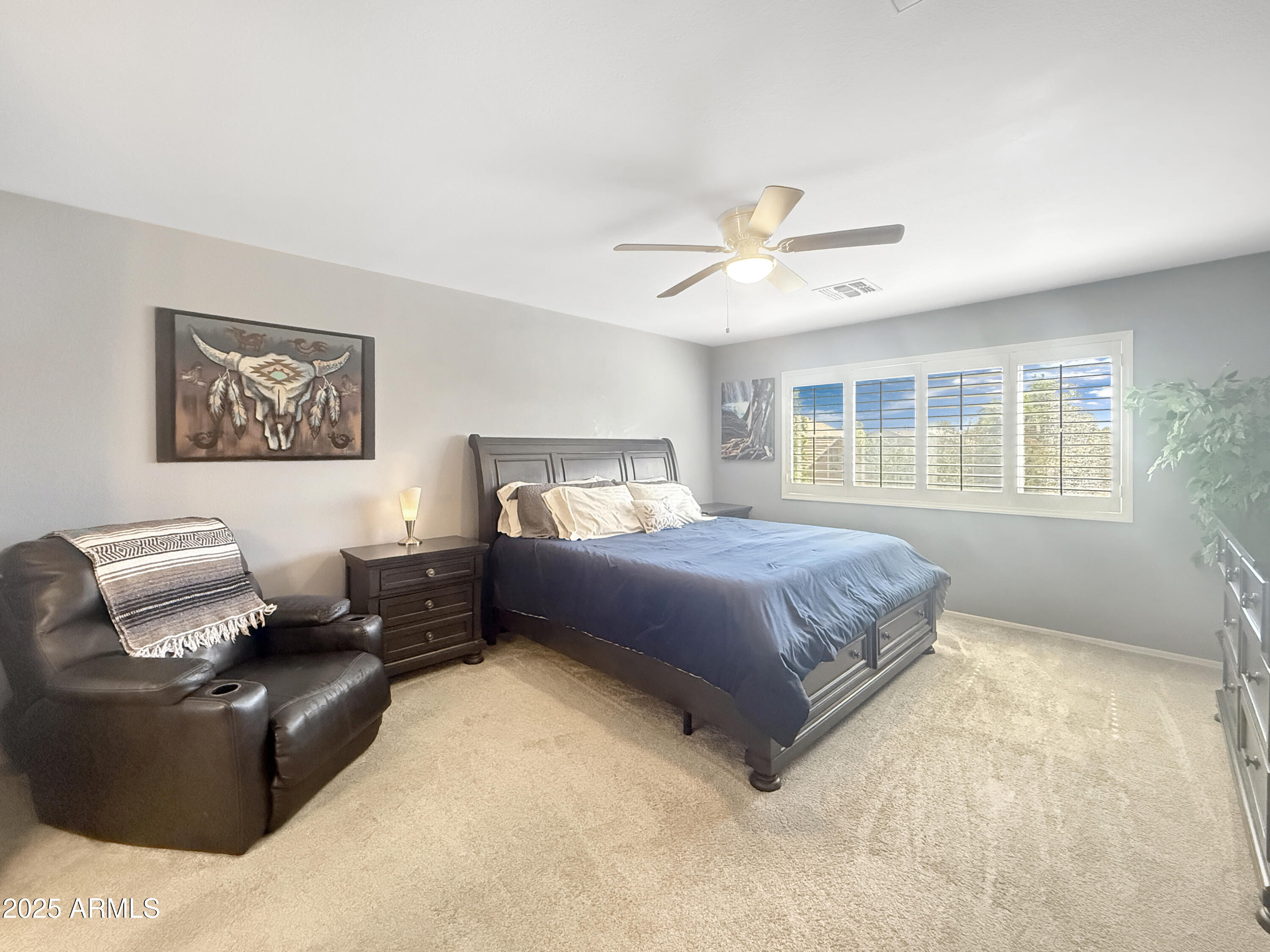 8423 W MARY ANN Drive