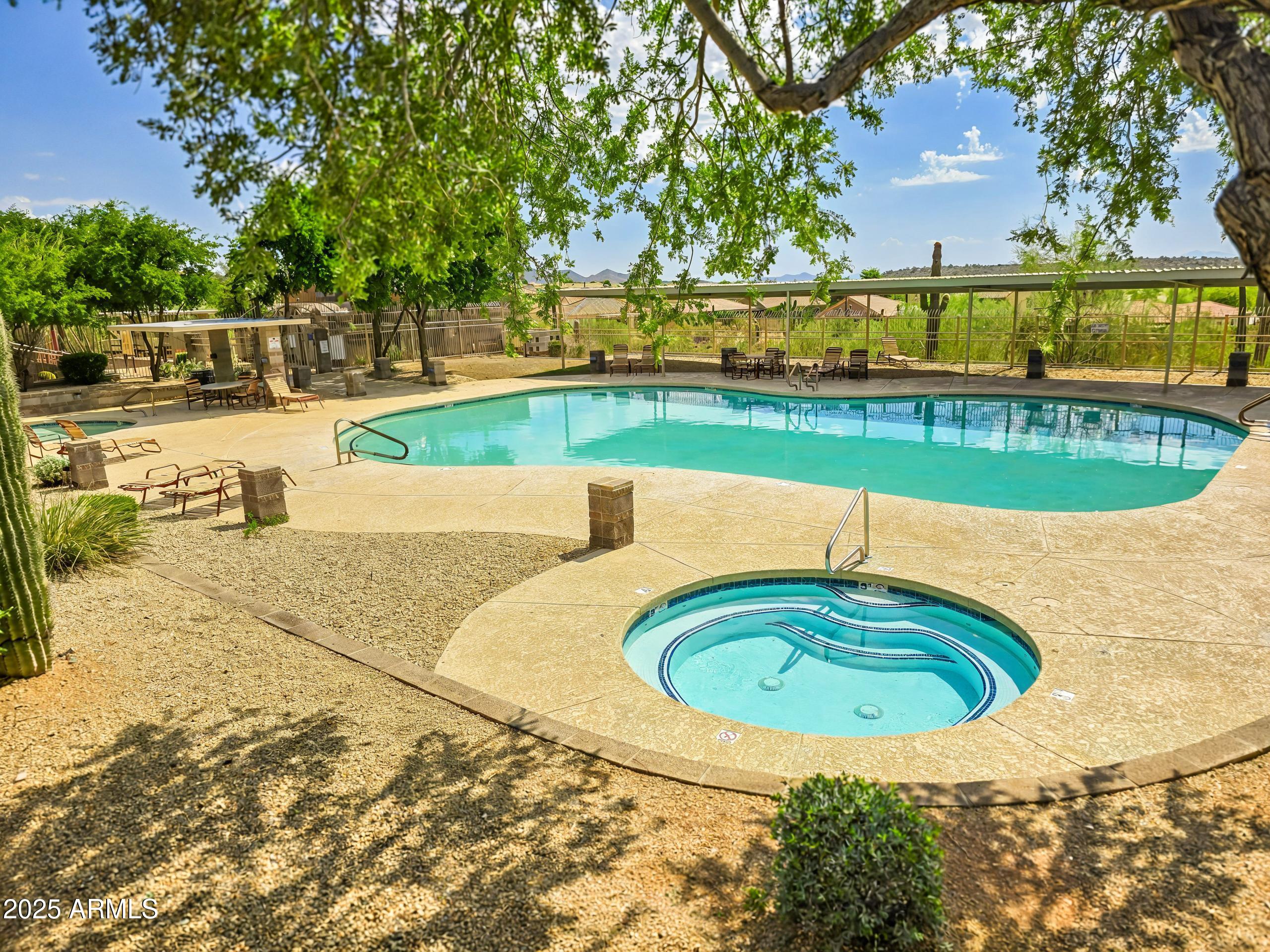 3237 W GALVIN Street