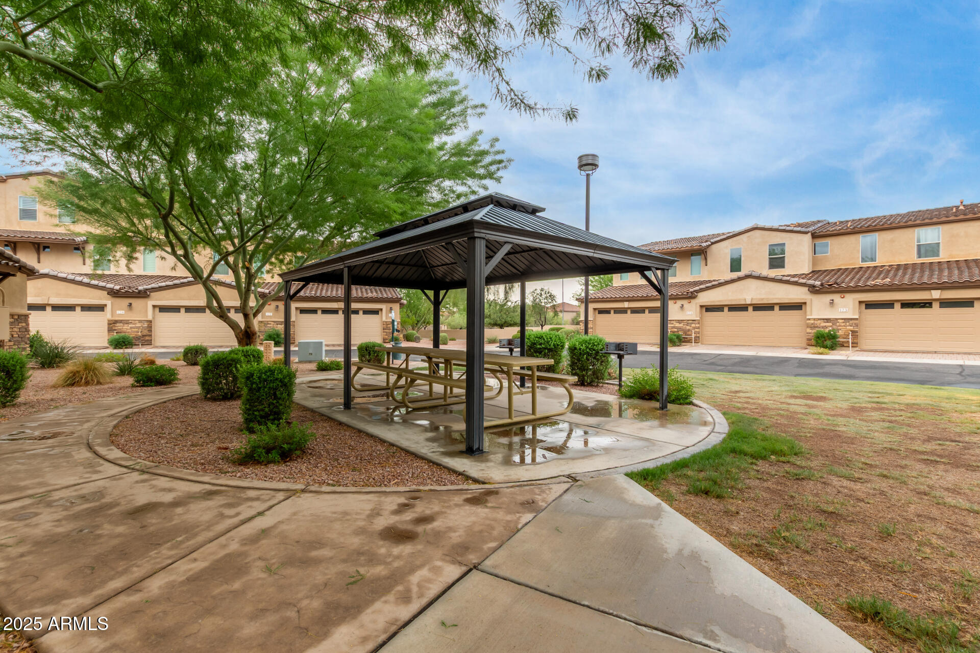 2821 S SKYLINE Drive, 107