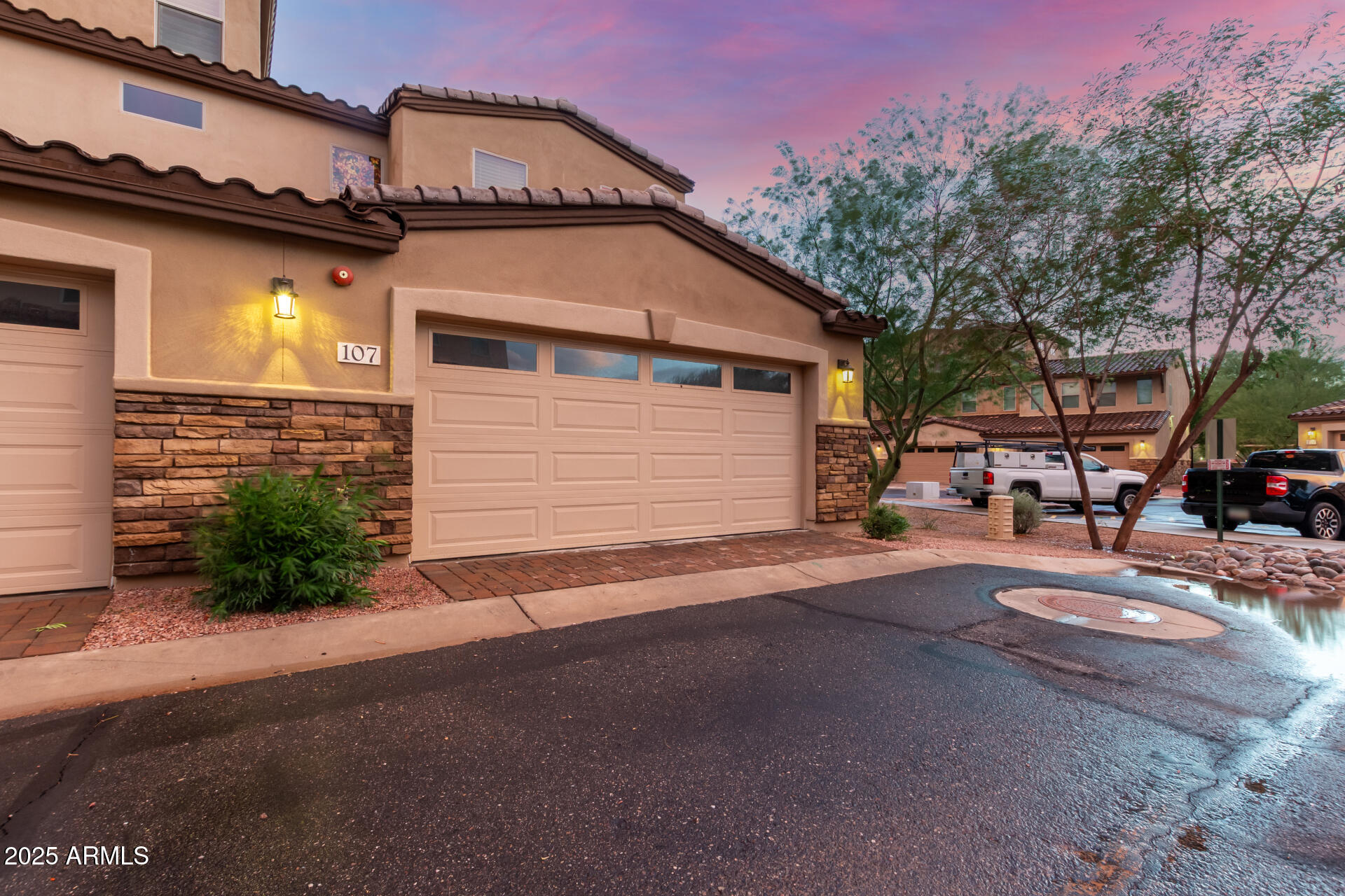 2821 S SKYLINE Drive, 107