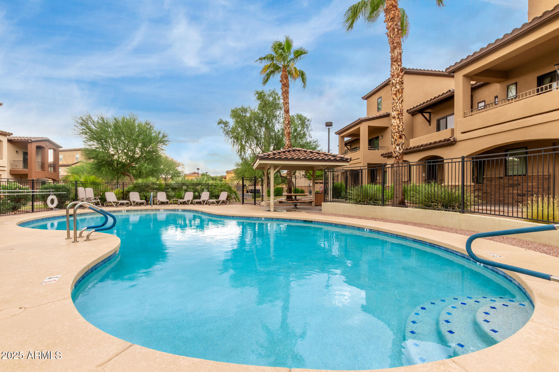 2821 S SKYLINE Drive, 107