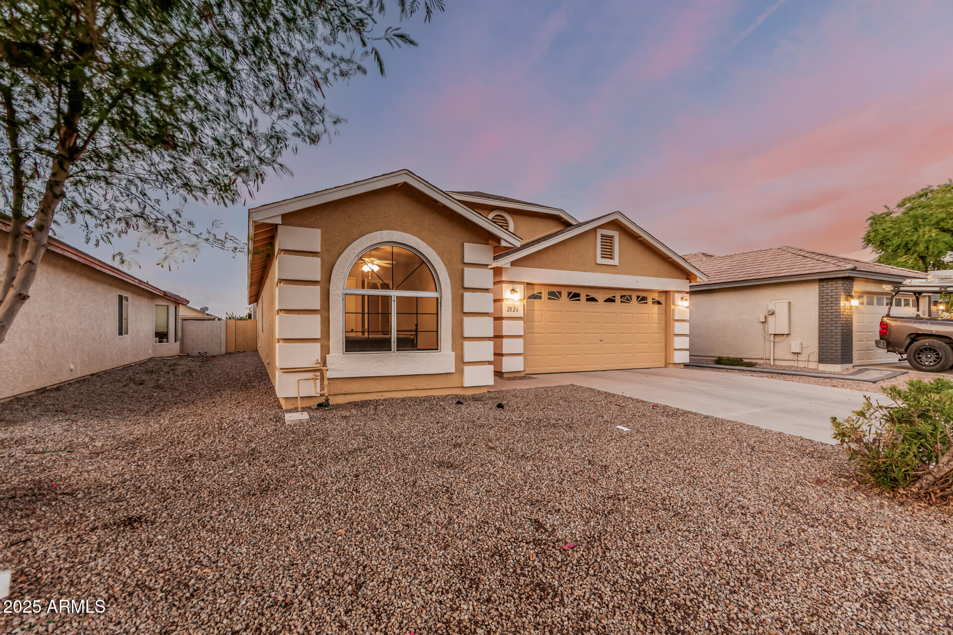 2826 W LA SALLE Street