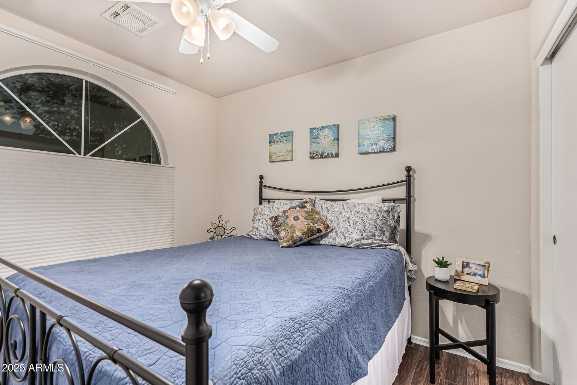 2826 W LA SALLE Street