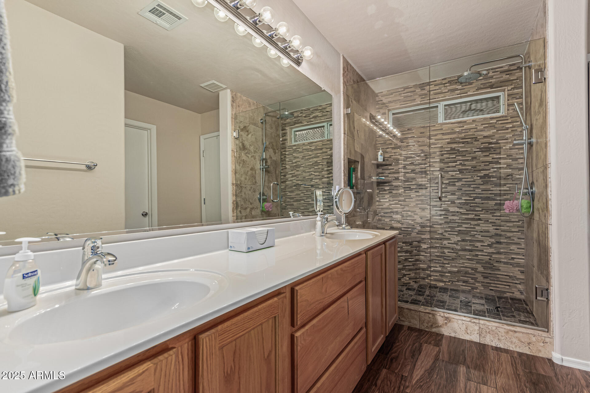 2826 W LA SALLE Street