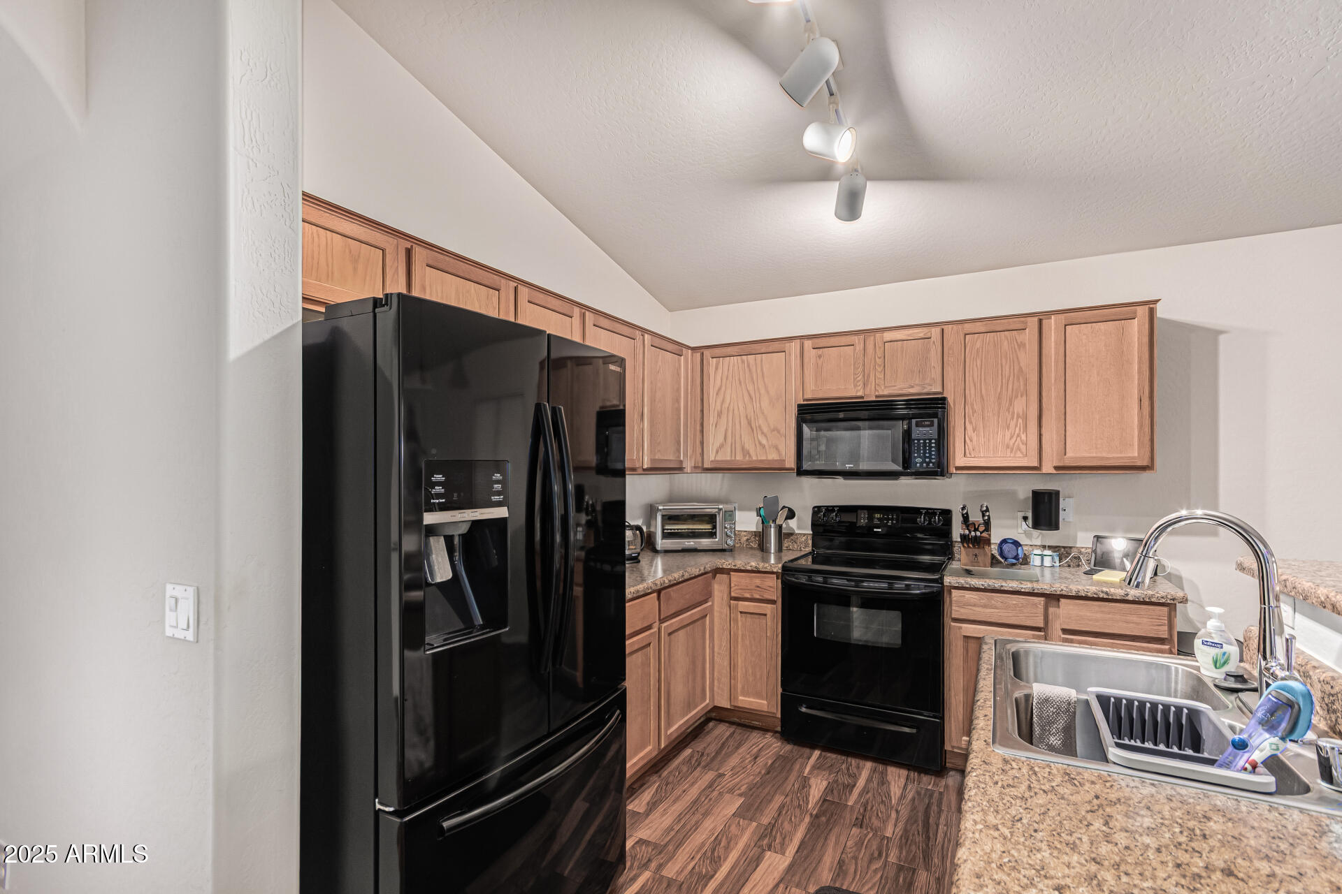 2826 W LA SALLE Street