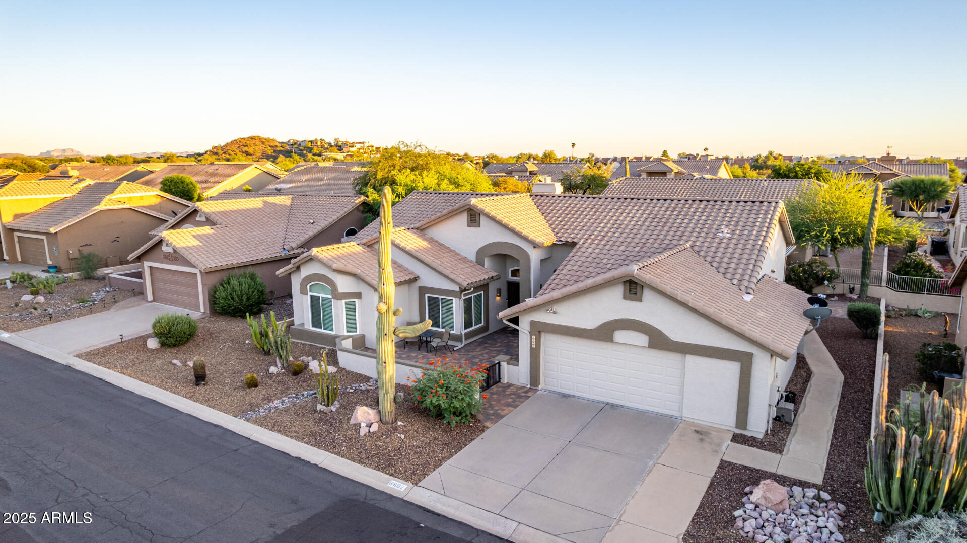 8807 E SAGUARO BLOSSOM Road