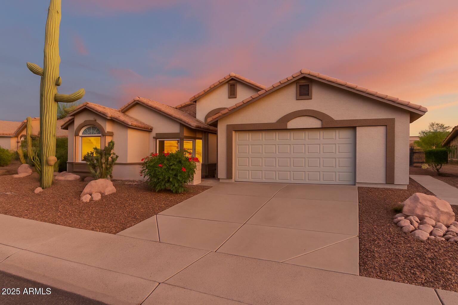 8807 E SAGUARO BLOSSOM Road
