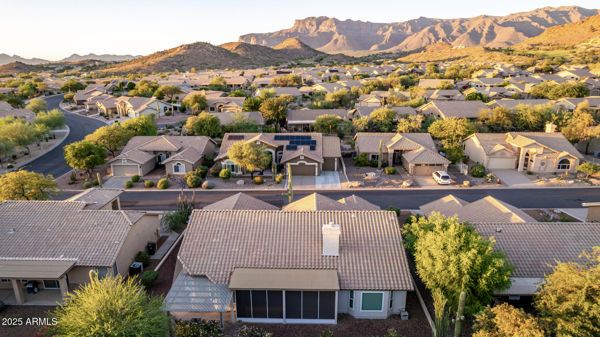 8807 E SAGUARO BLOSSOM Road