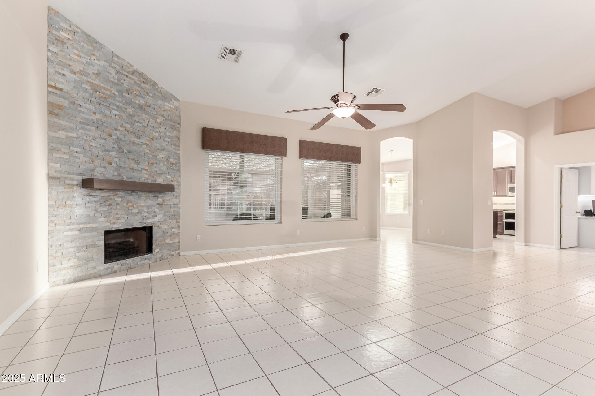 8807 E SAGUARO BLOSSOM Road