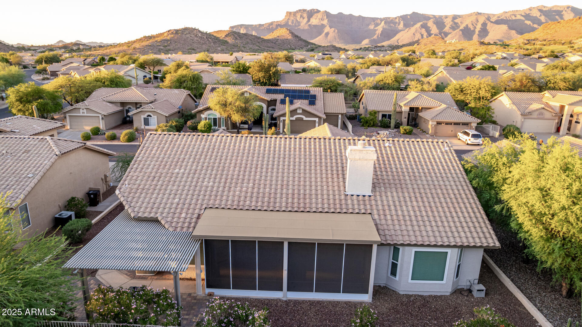 8807 E SAGUARO BLOSSOM Road