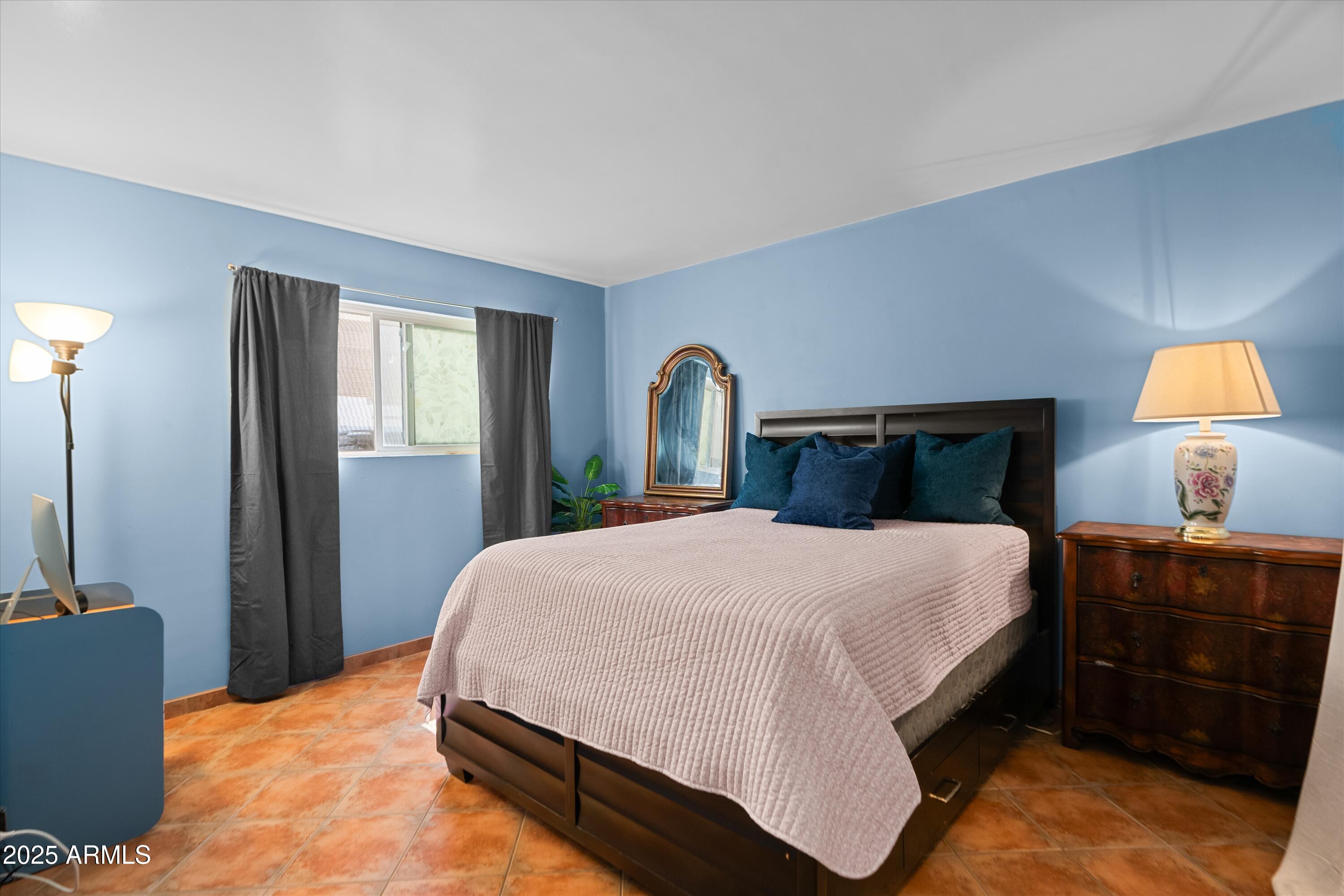 6805 E 2ND Street, 7