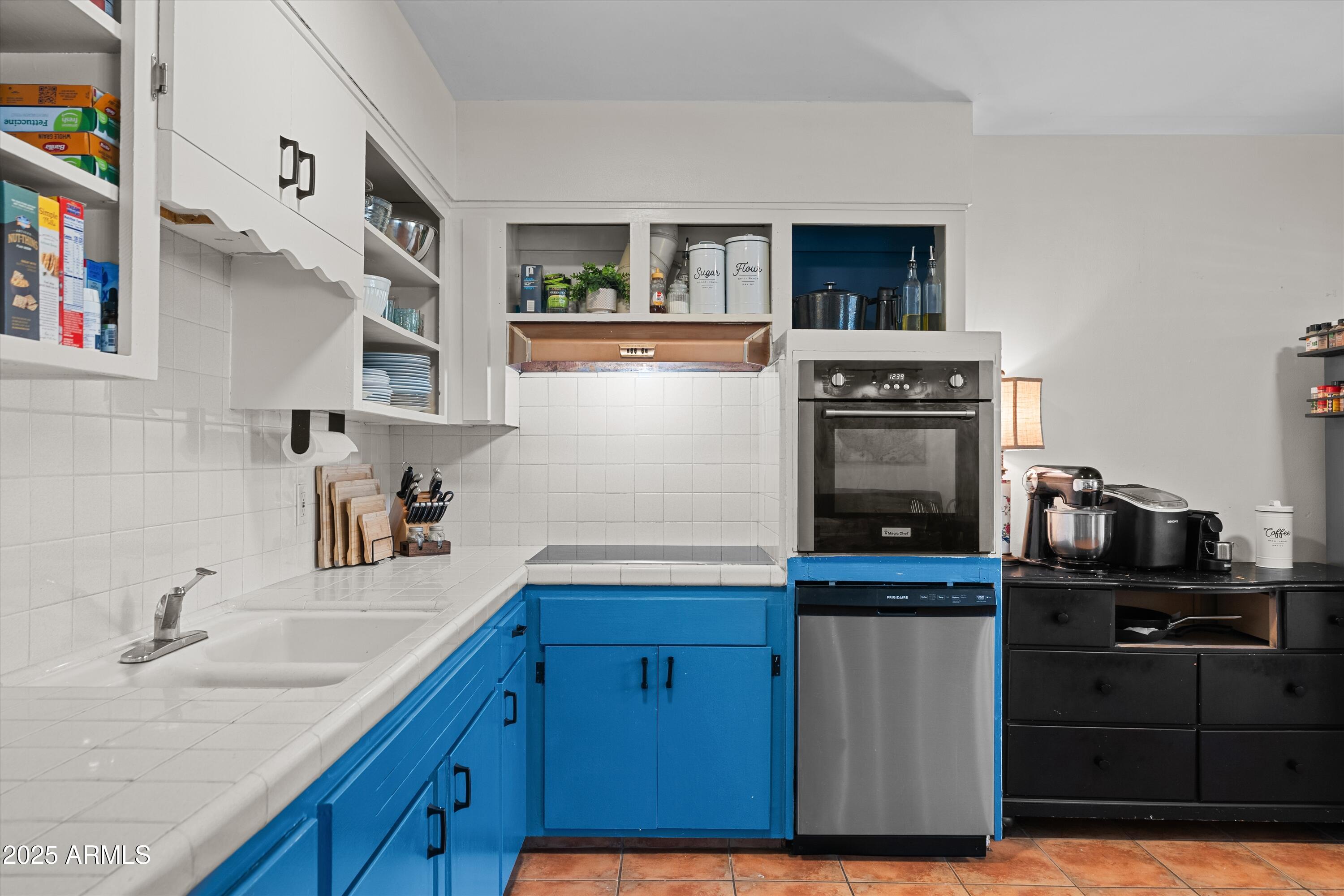 6805 E 2ND Street, 7