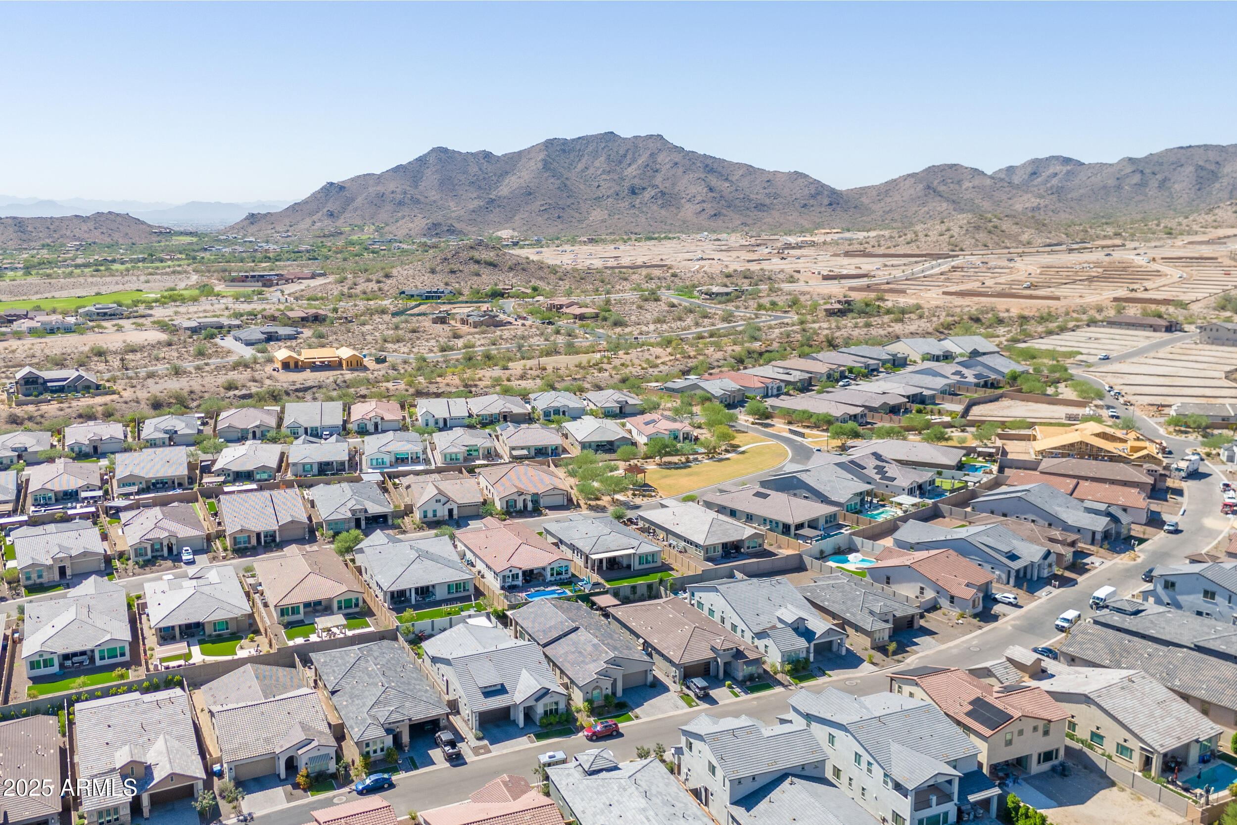 21387 W MEADOWBROOK Avenue