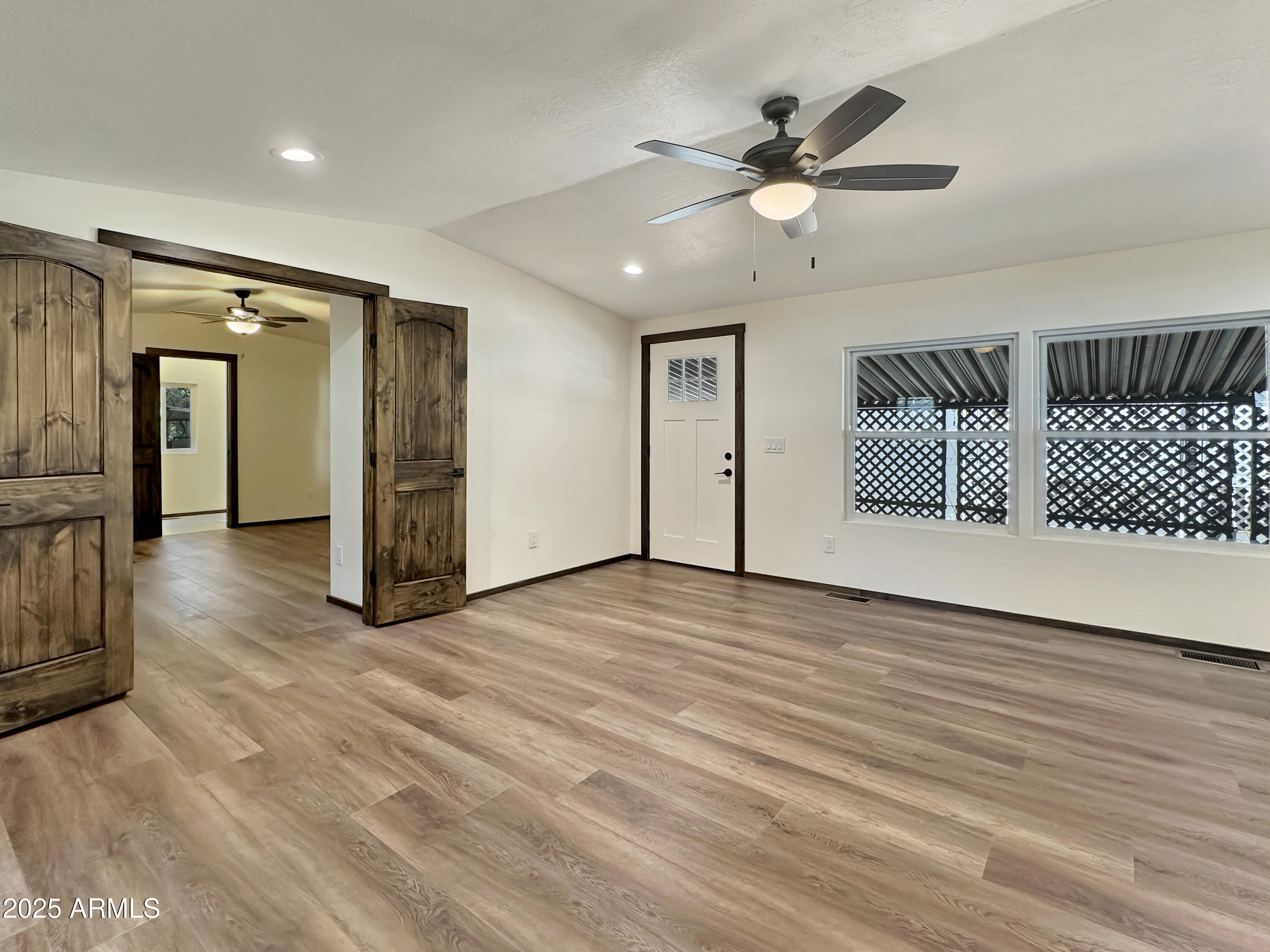 6770 W Arizona 89a, 51