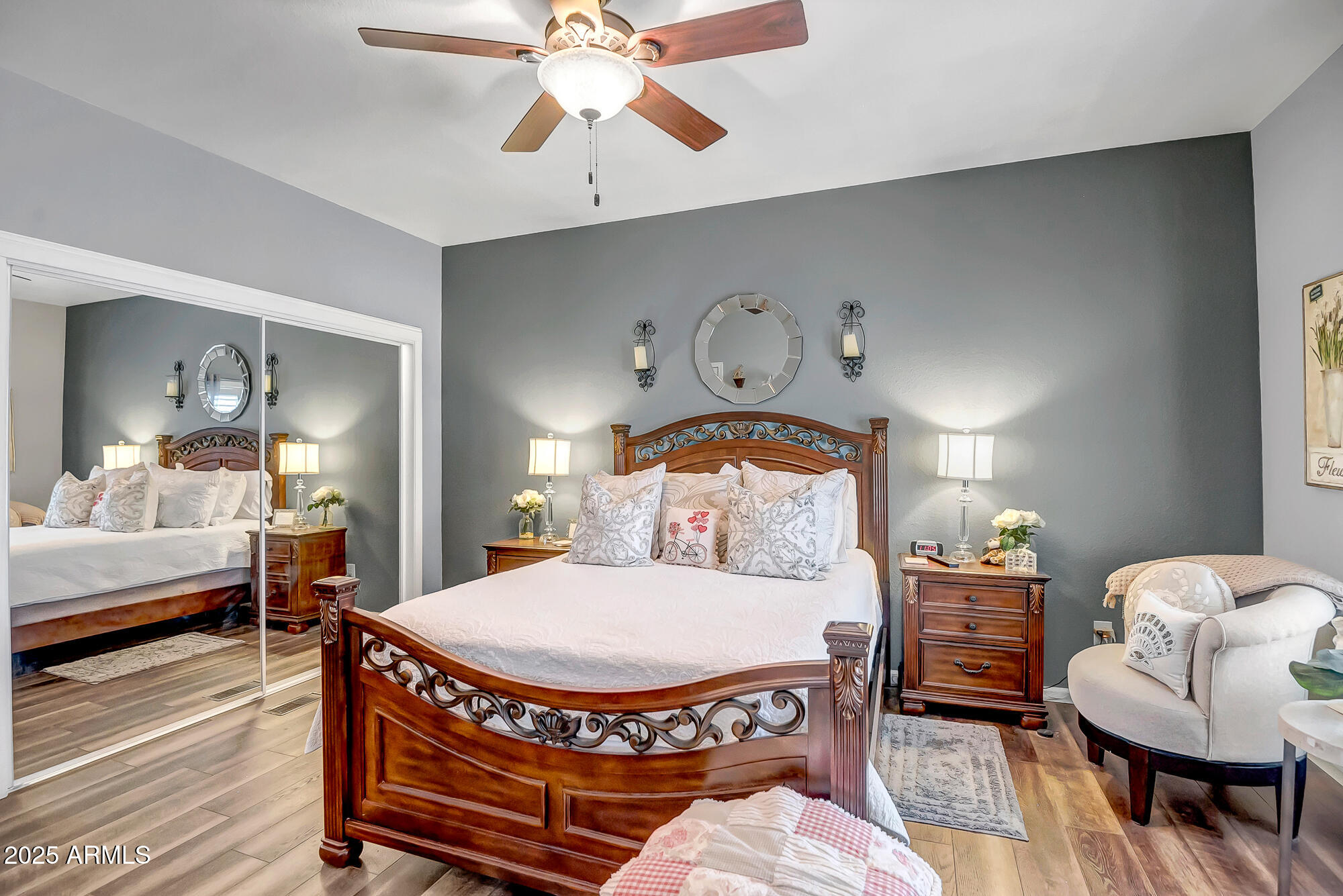 2000 S Apache Road, 292