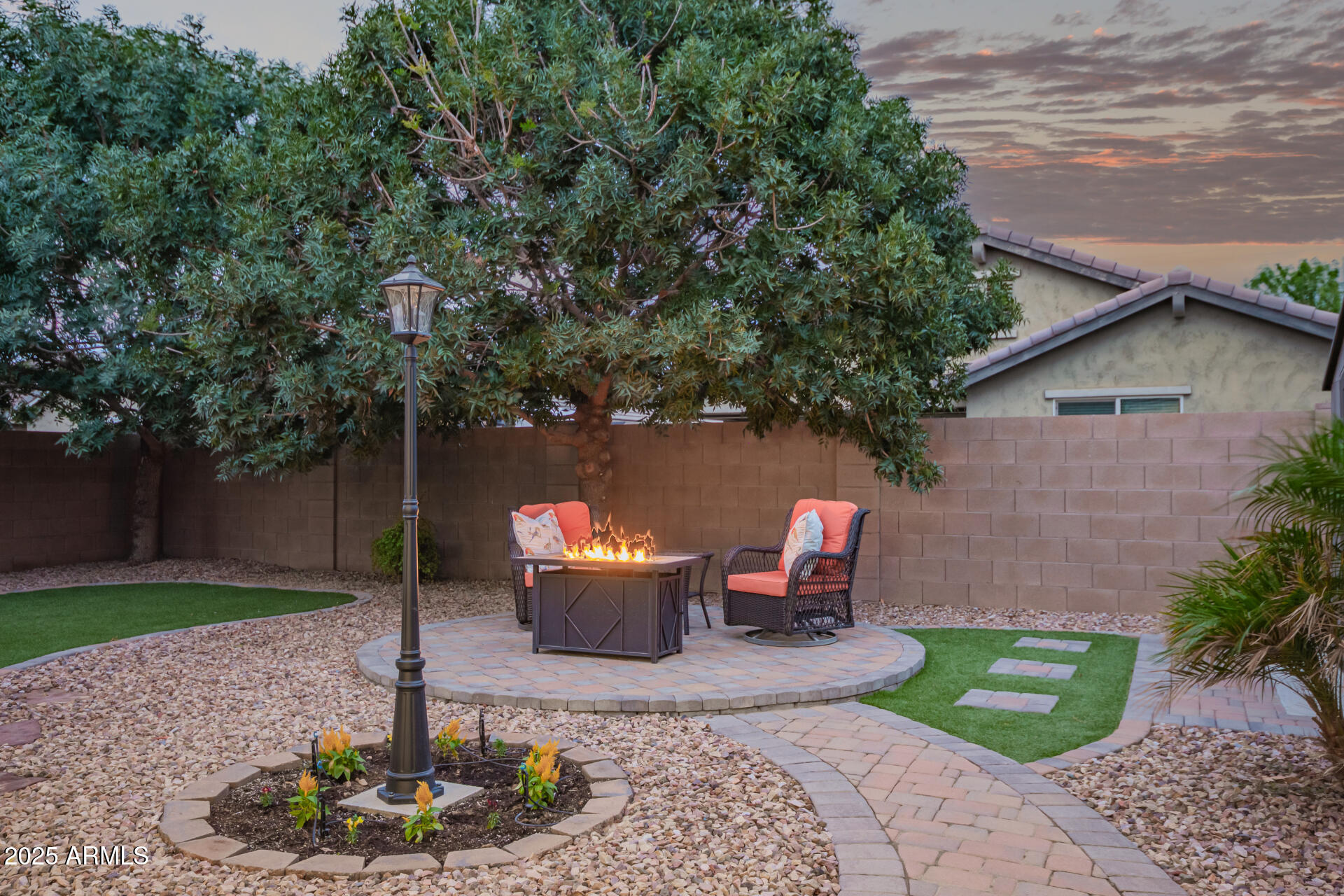 20702 E MOCKINGBIRD Drive