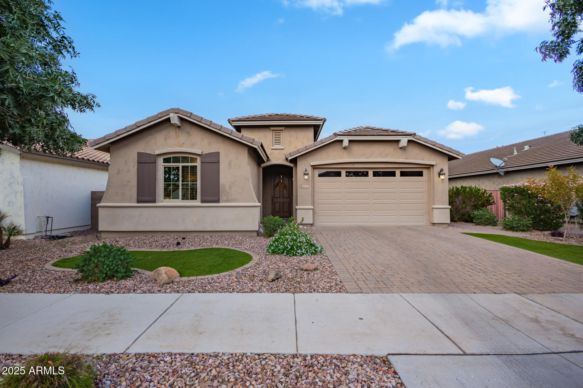 20702 E MOCKINGBIRD Drive