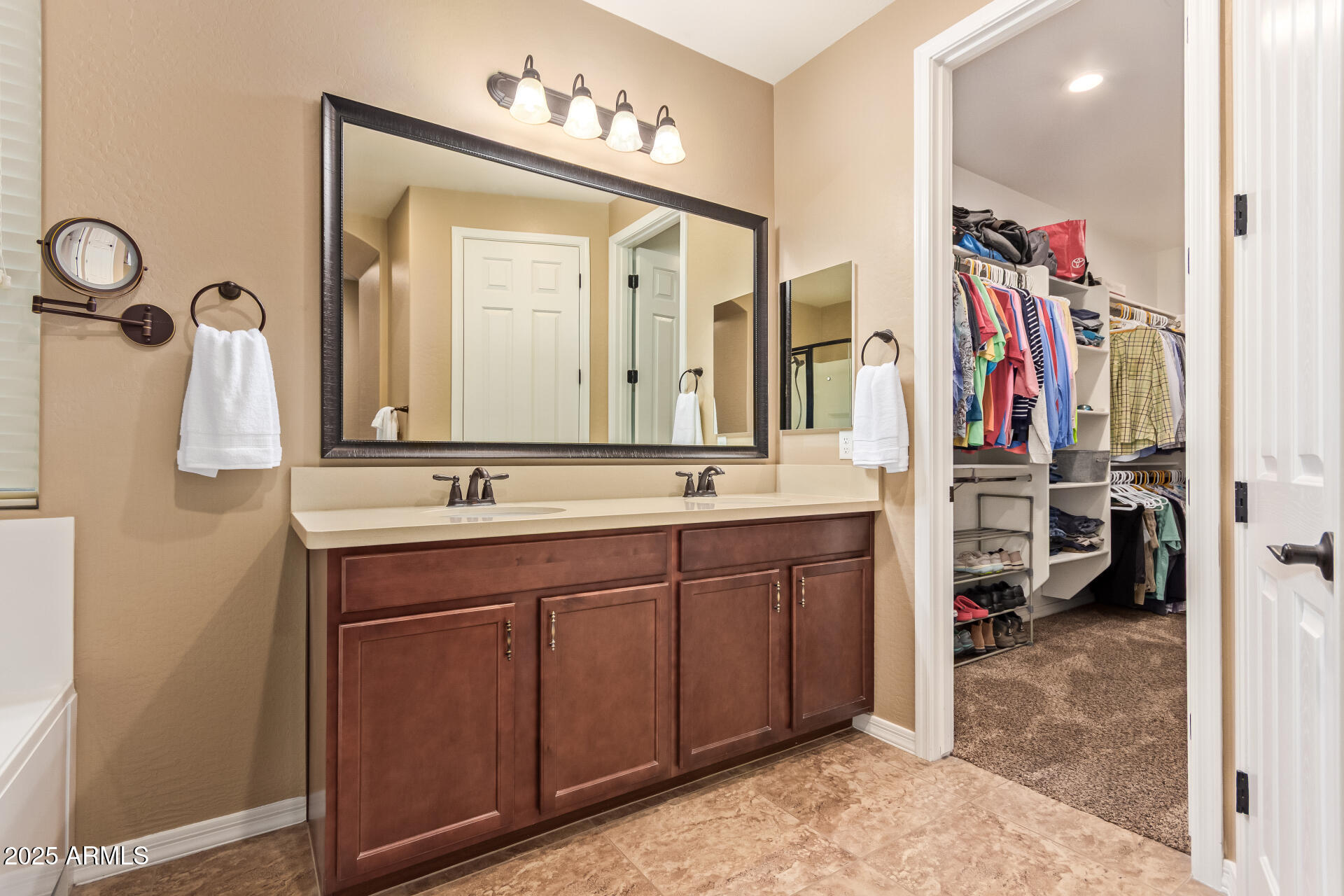 20702 E MOCKINGBIRD Drive