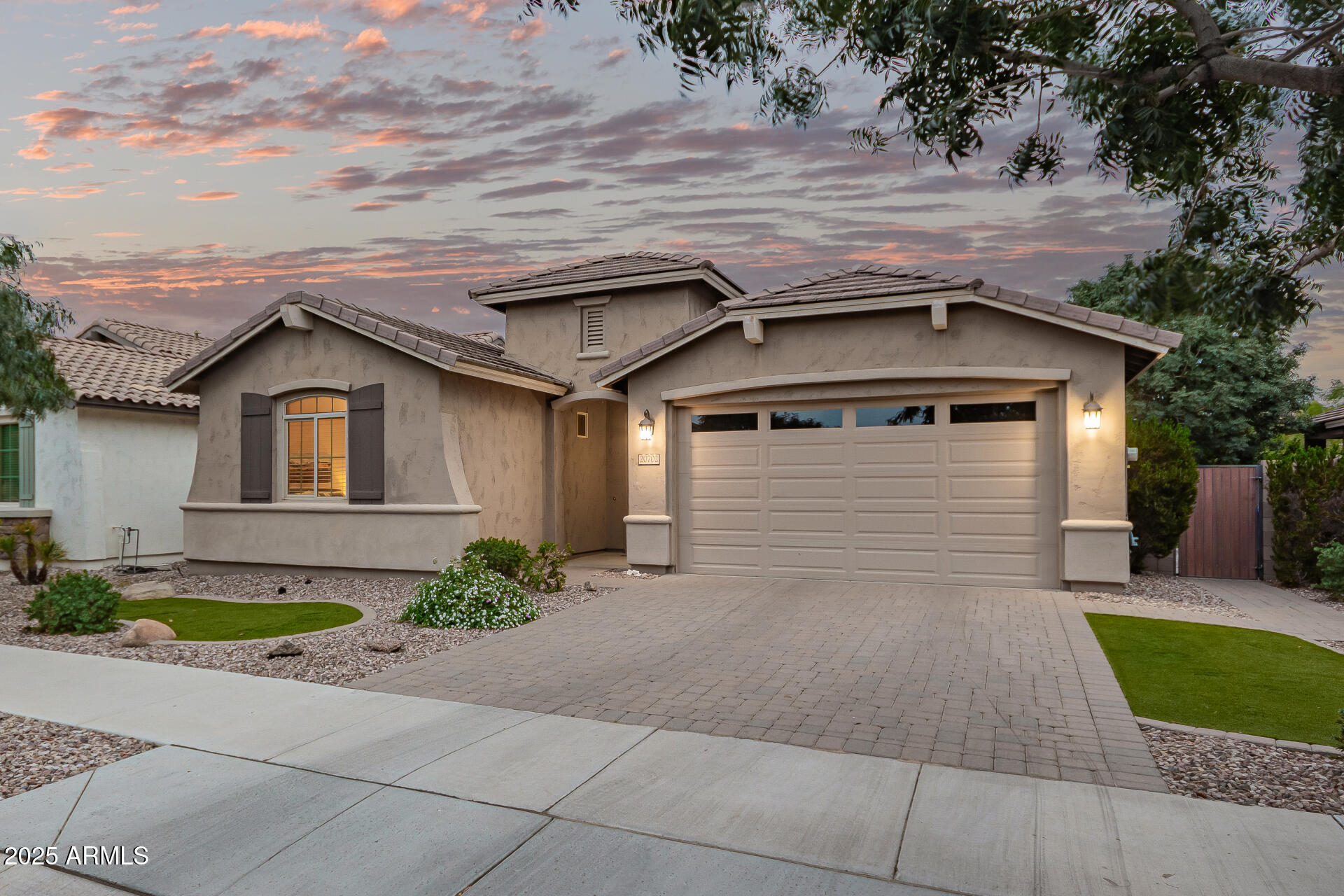 20702 E MOCKINGBIRD Drive