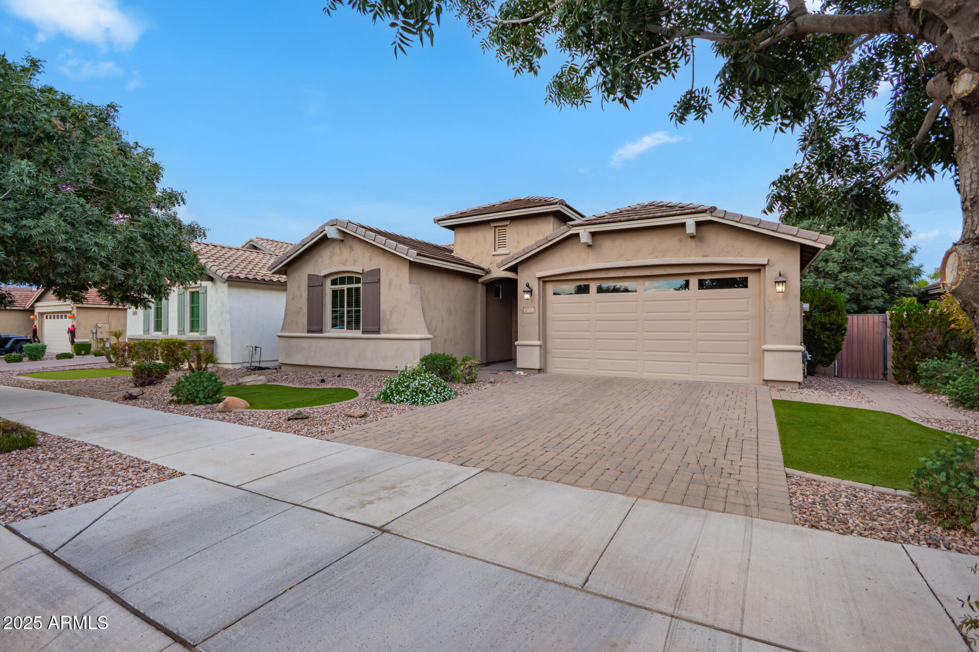 20702 E MOCKINGBIRD Drive