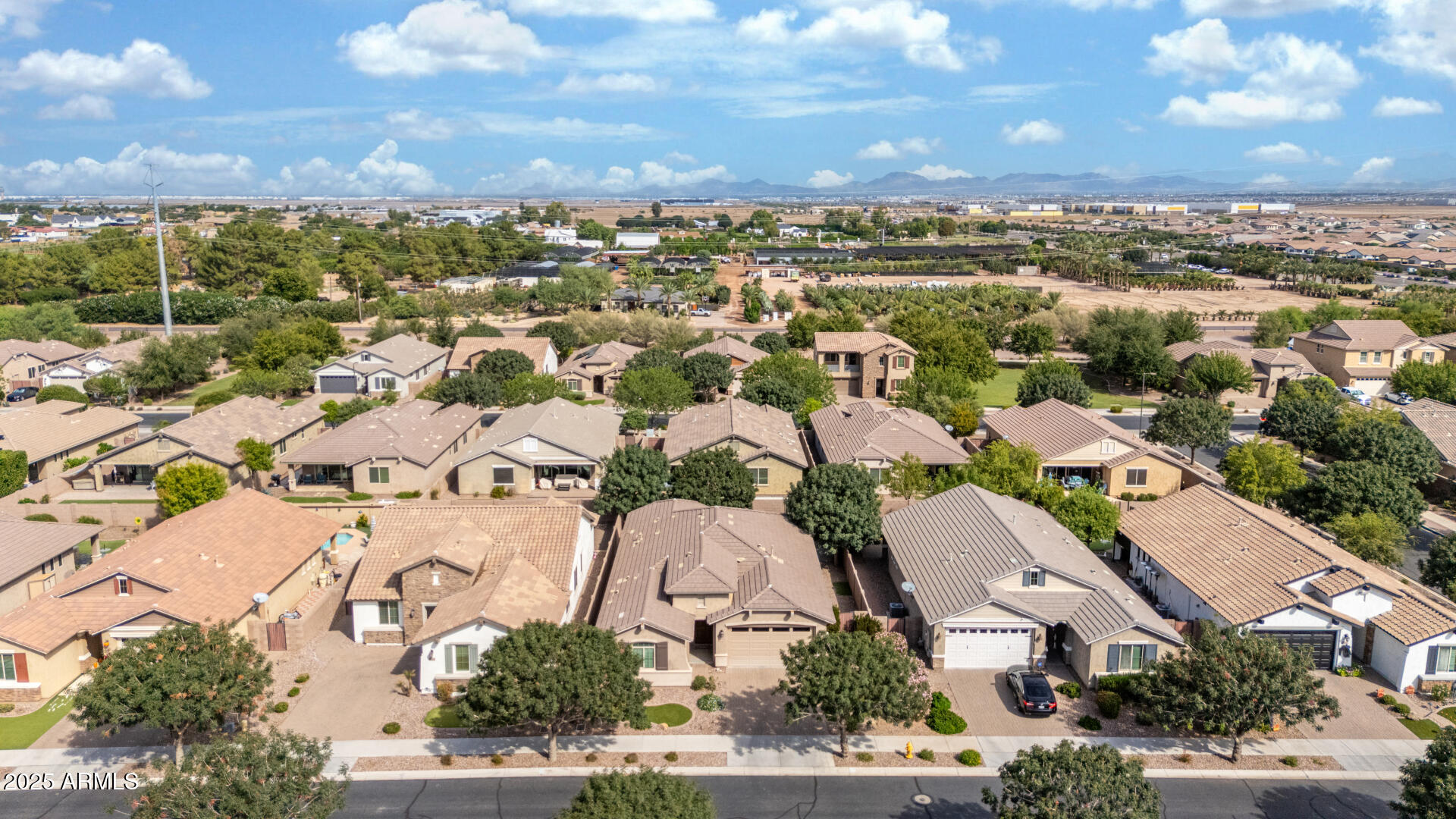 20702 E MOCKINGBIRD Drive