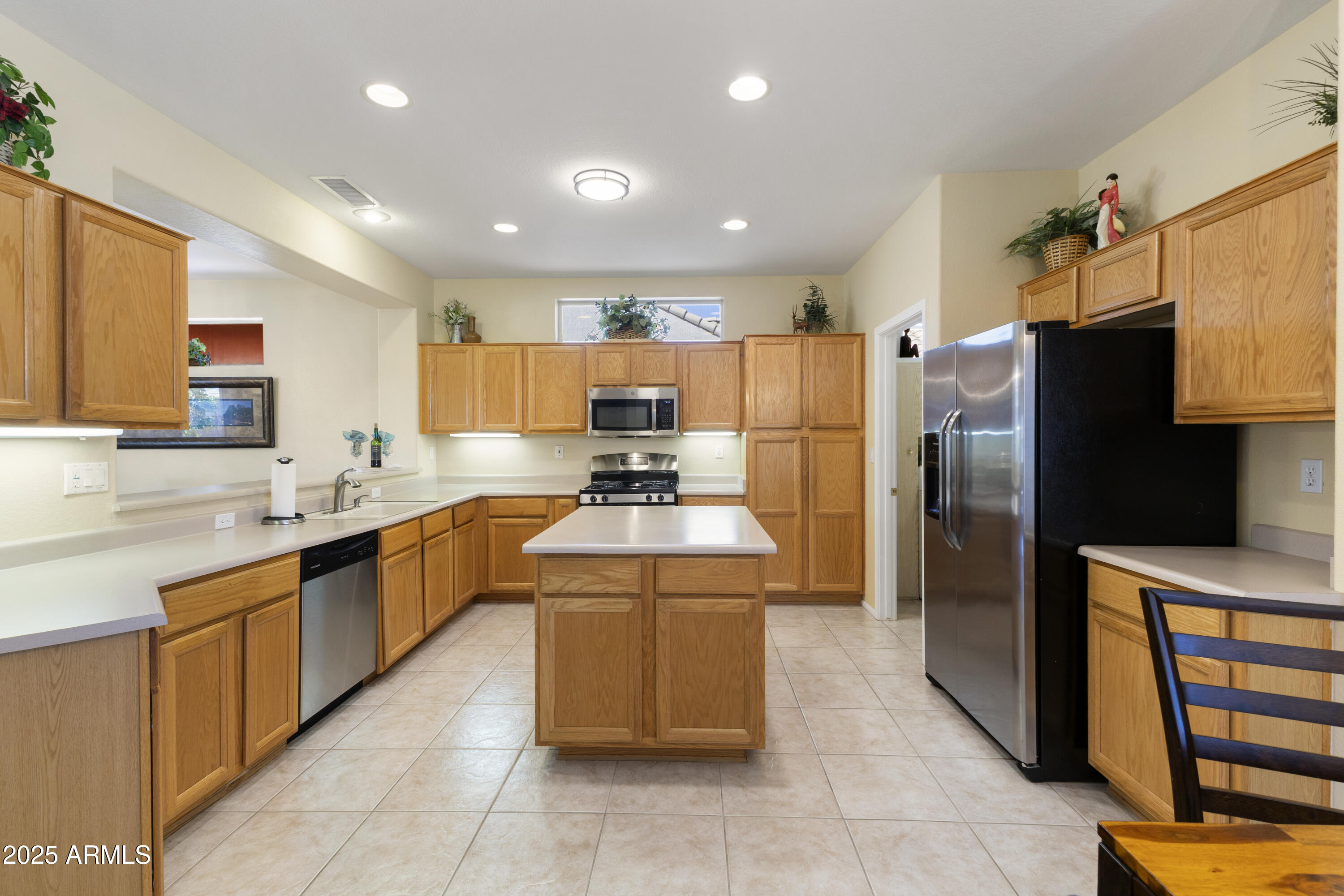 15403 W GUNSIGHT Drive