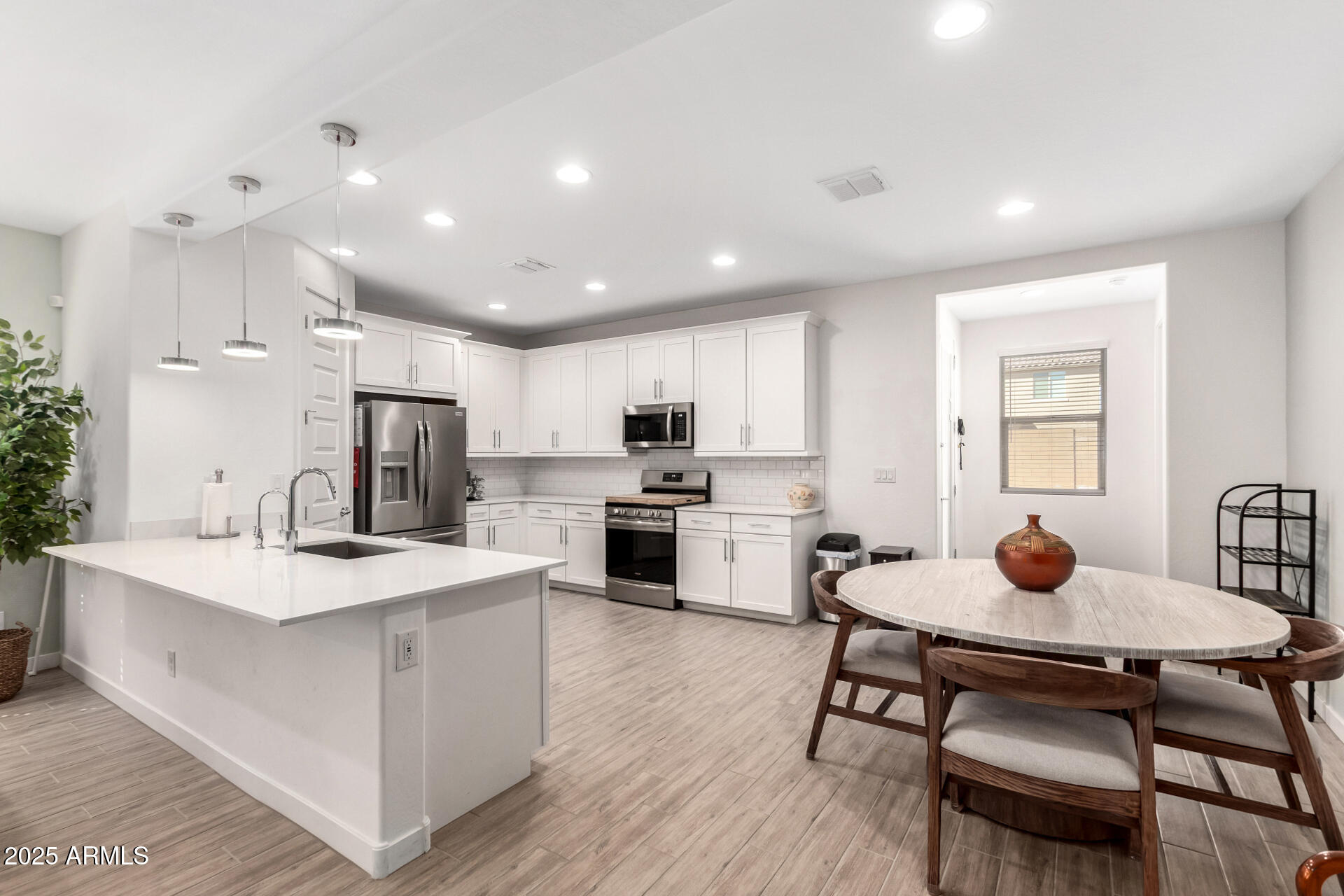 16852 W EVERGREEN Road