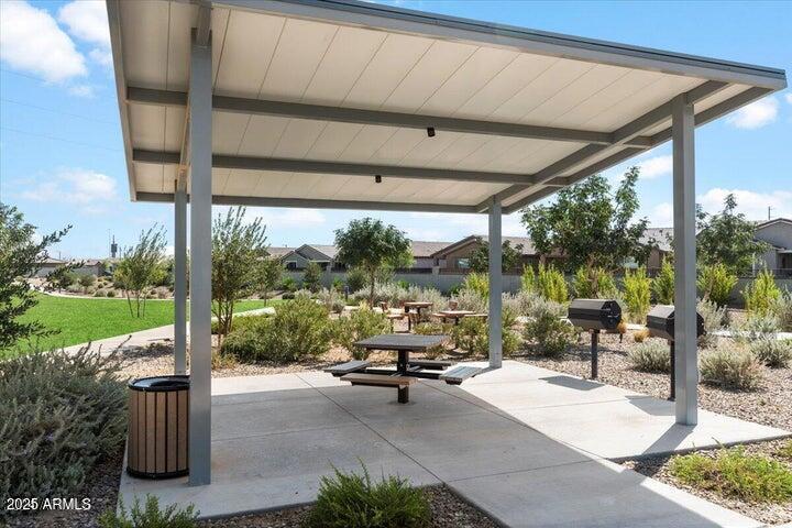 16852 W EVERGREEN Road