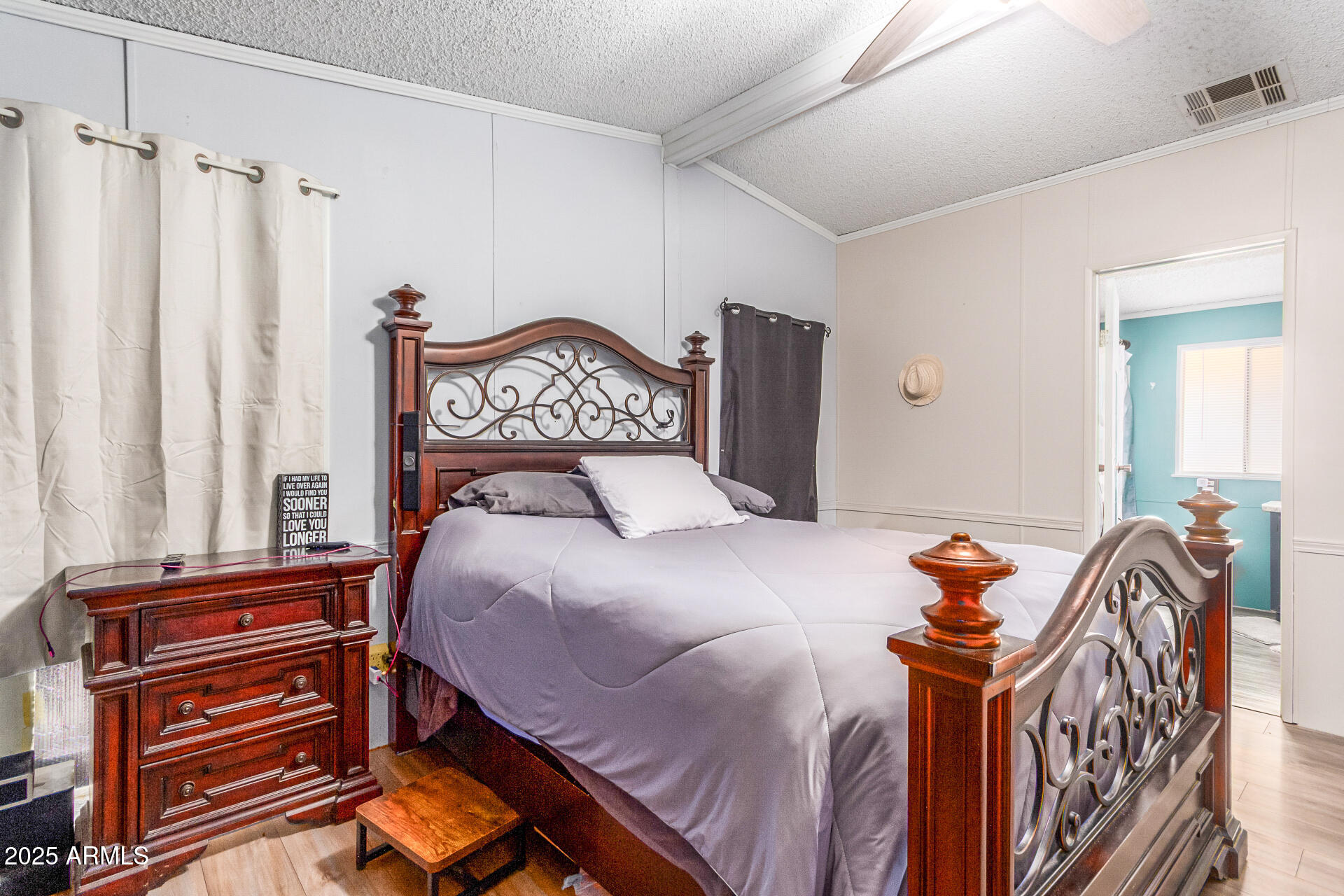 8601 N 103RD Avenue, 72