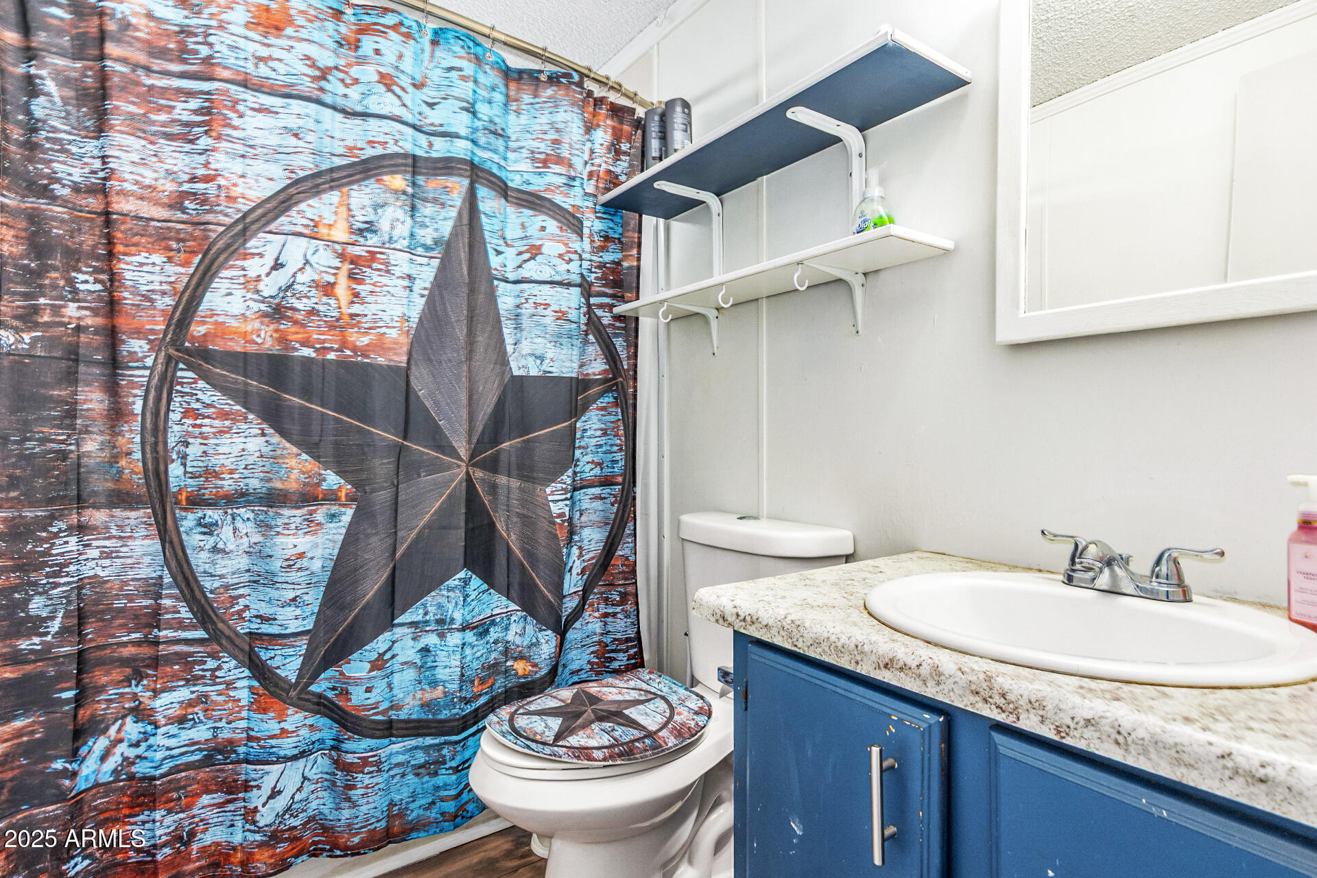 8601 N 103RD Avenue, 72