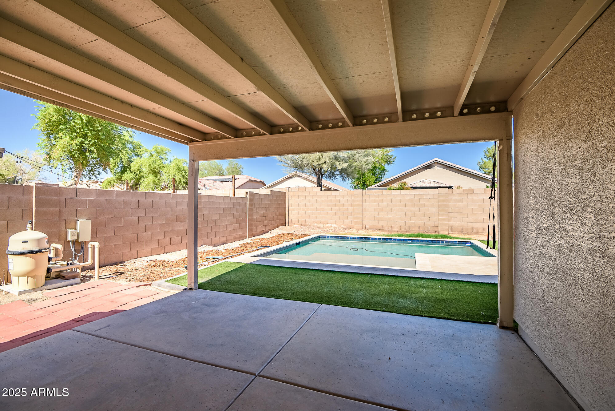 17224 W ELIZABETH Avenue