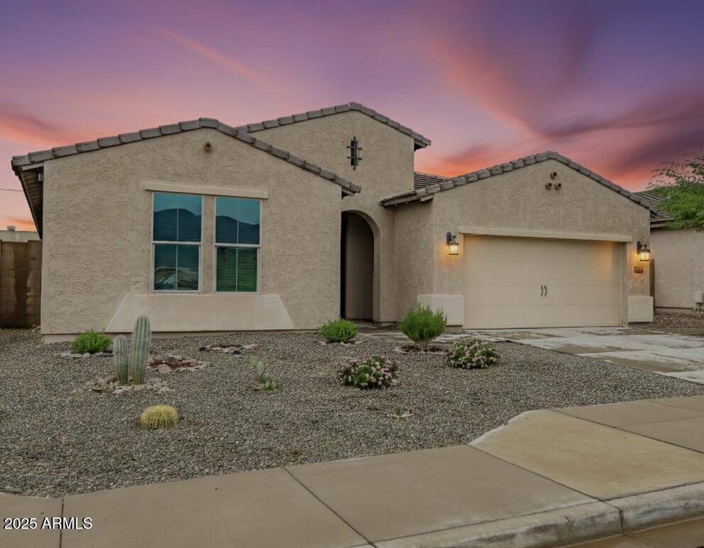 43416 N HUDSON Trail