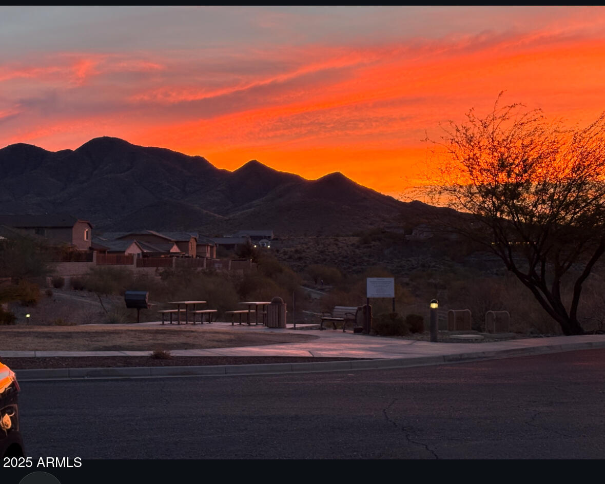 43416 N HUDSON Trail