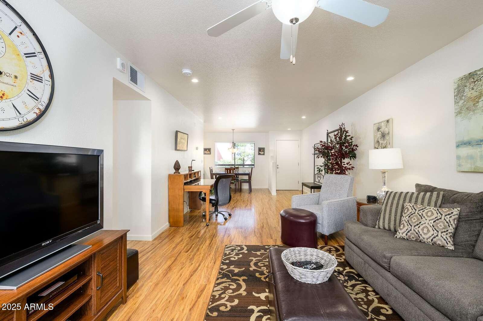 4303 E CACTUS Road S, 322, Phoenix Unit: 322