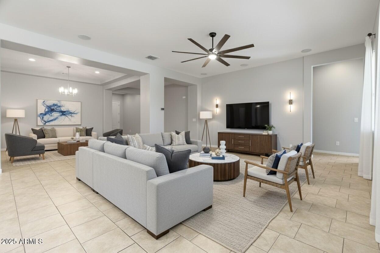 10519 W RAYMOND Street