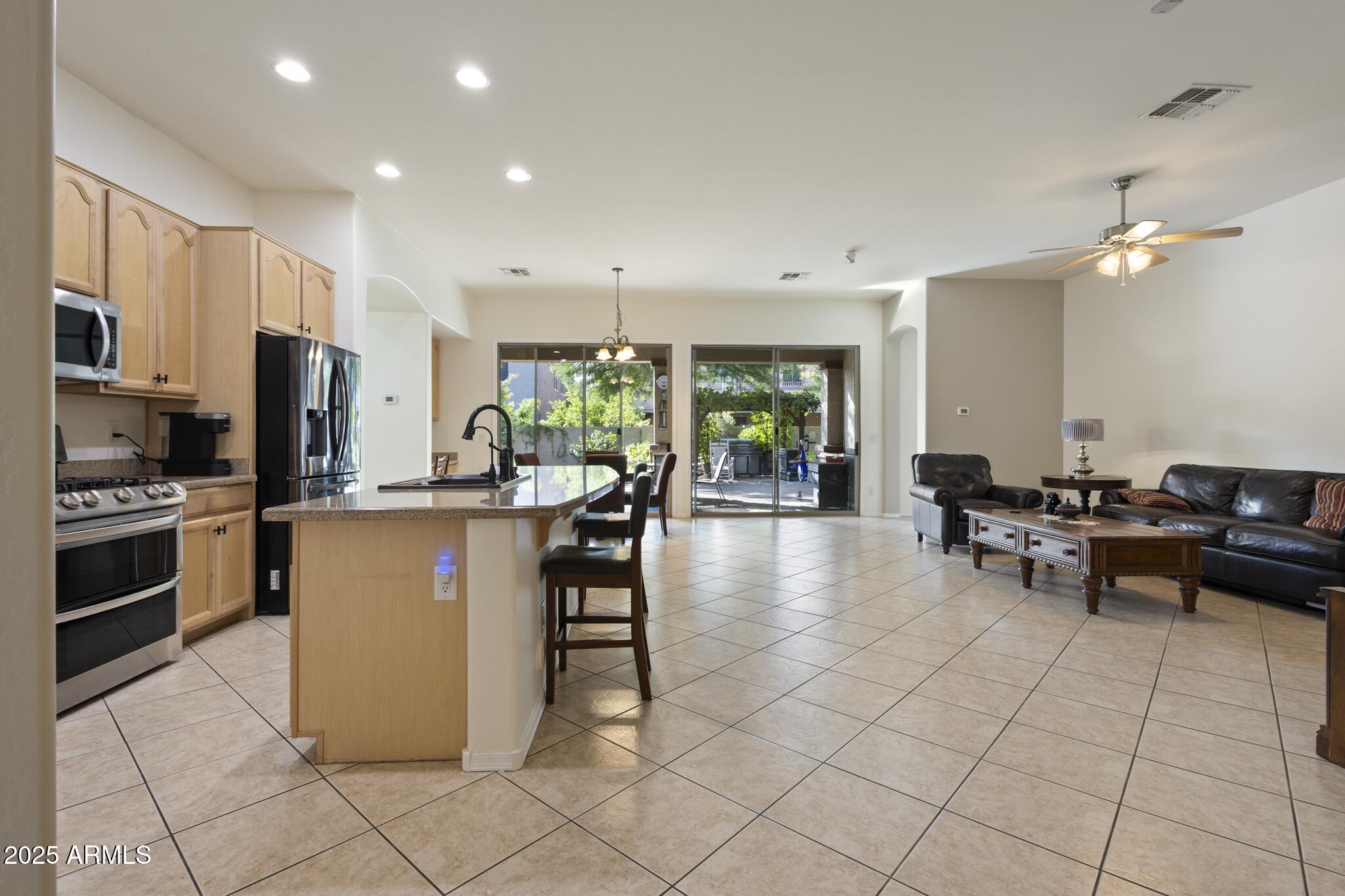 4609 W CHALLENGER Trail