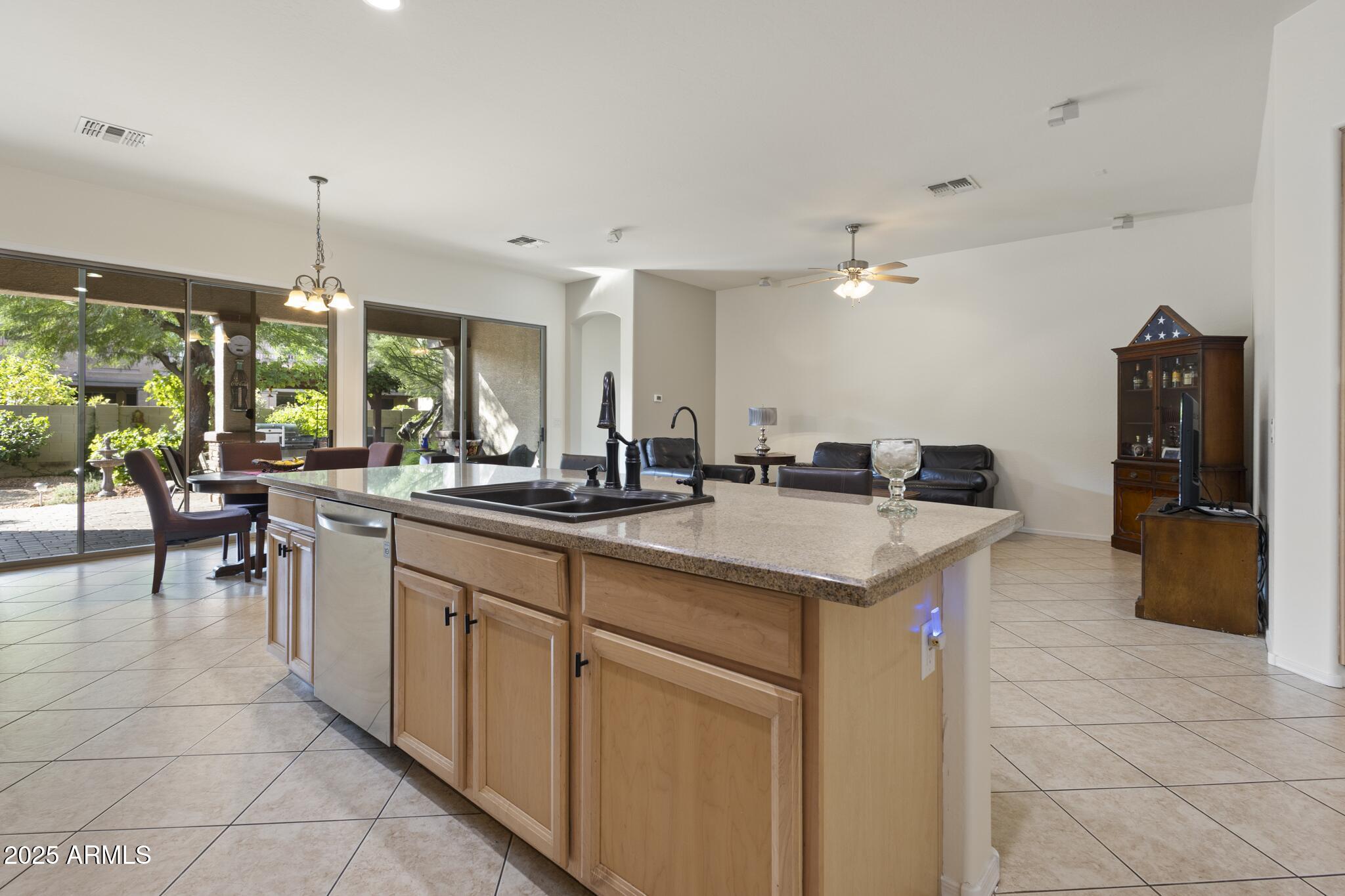 4609 W CHALLENGER Trail