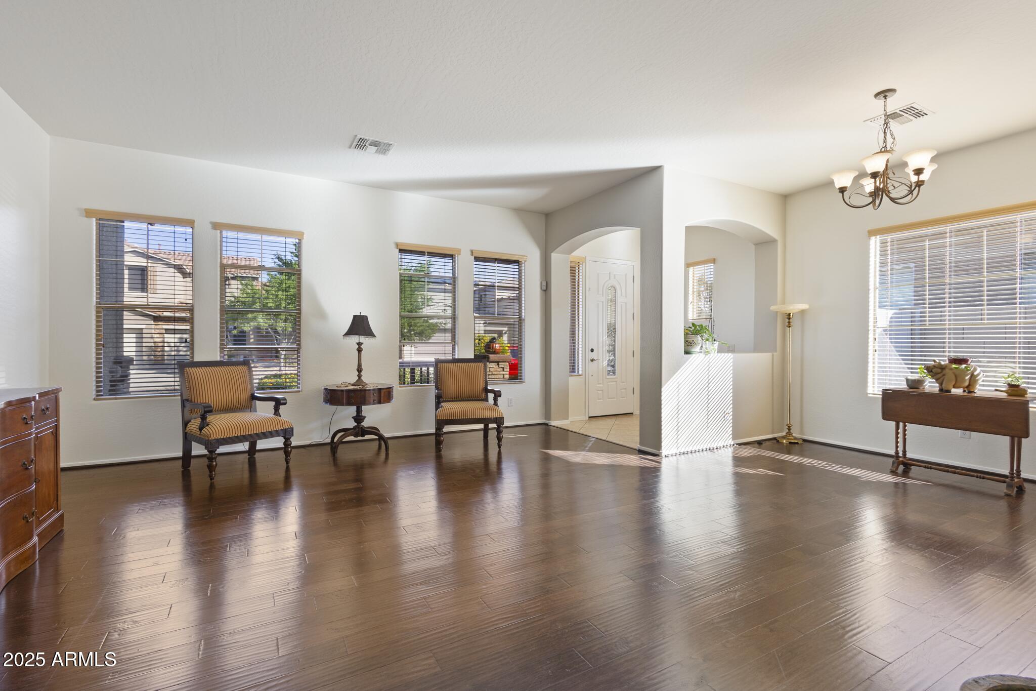 4609 W CHALLENGER Trail