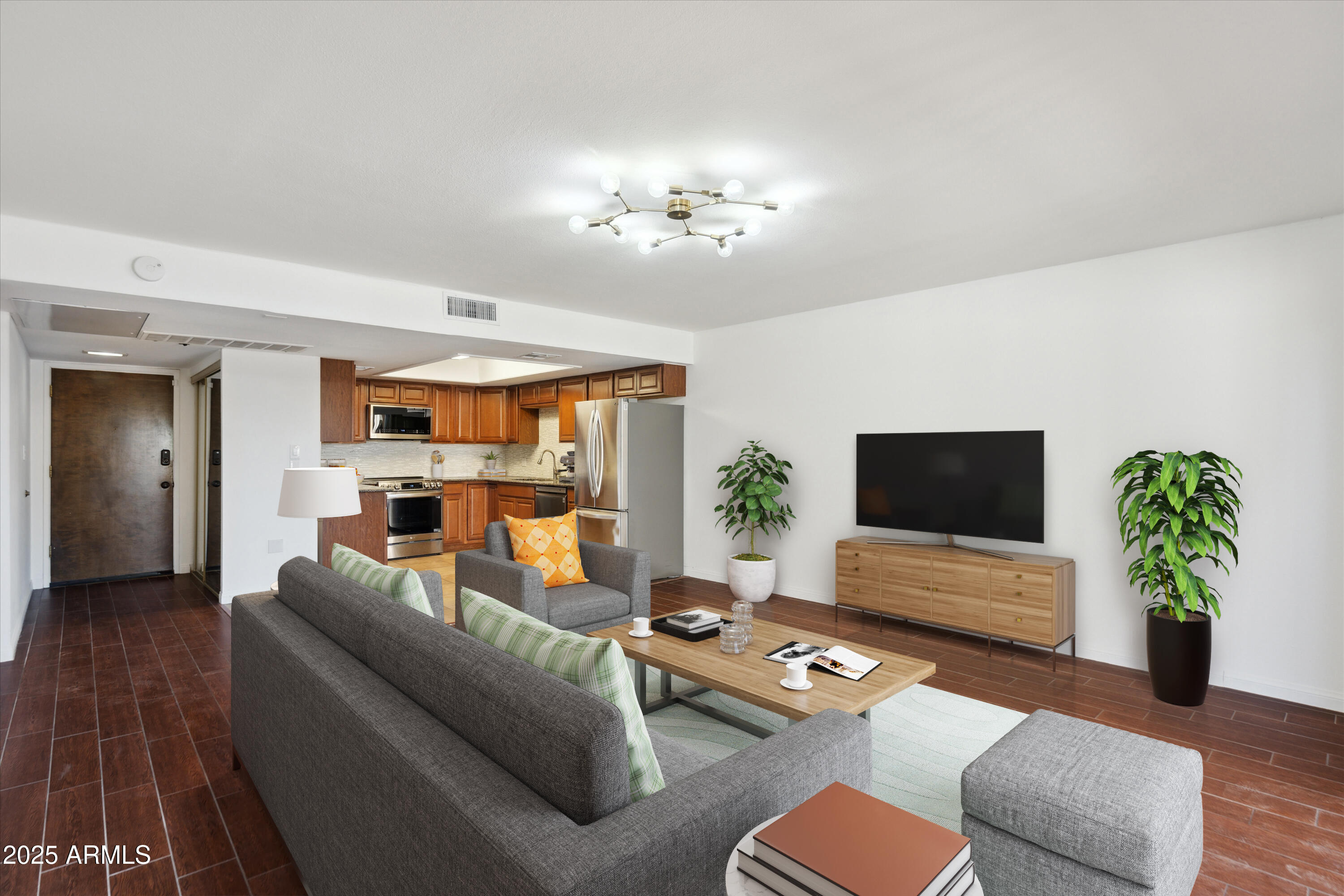 7940 E CAMELBACK Road, 101