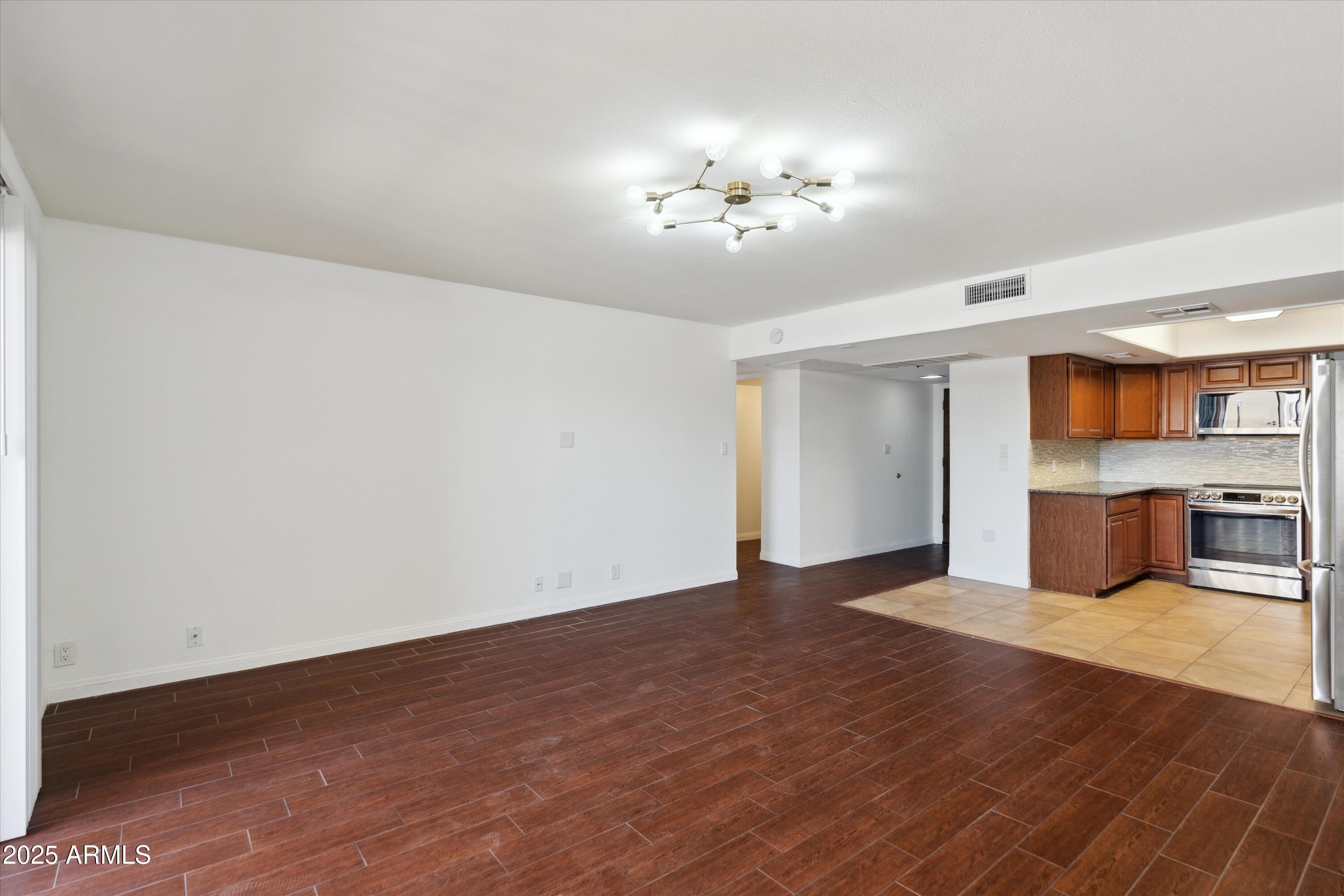 7940 E CAMELBACK Road, 101