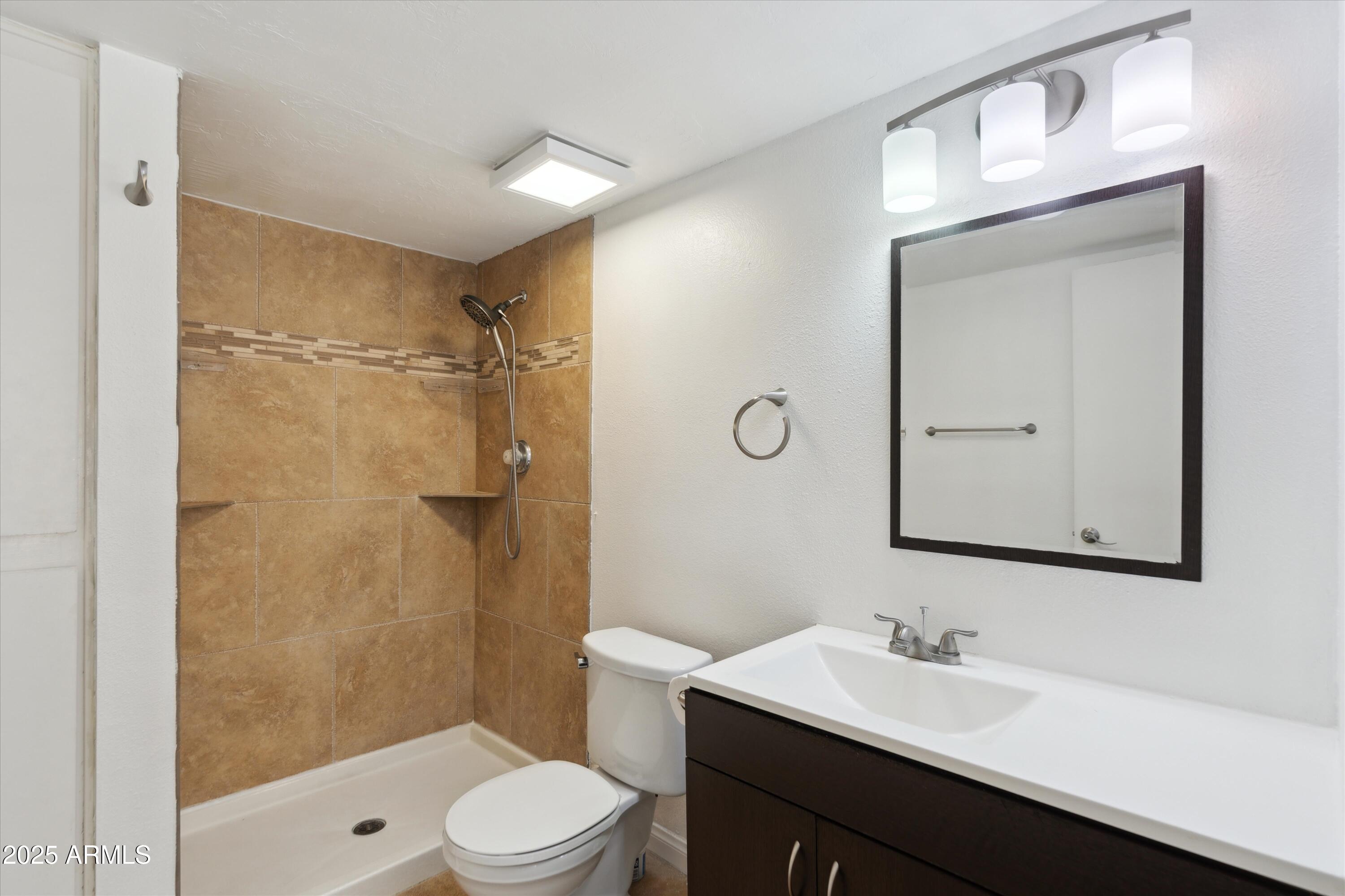 7940 E CAMELBACK Road, 101