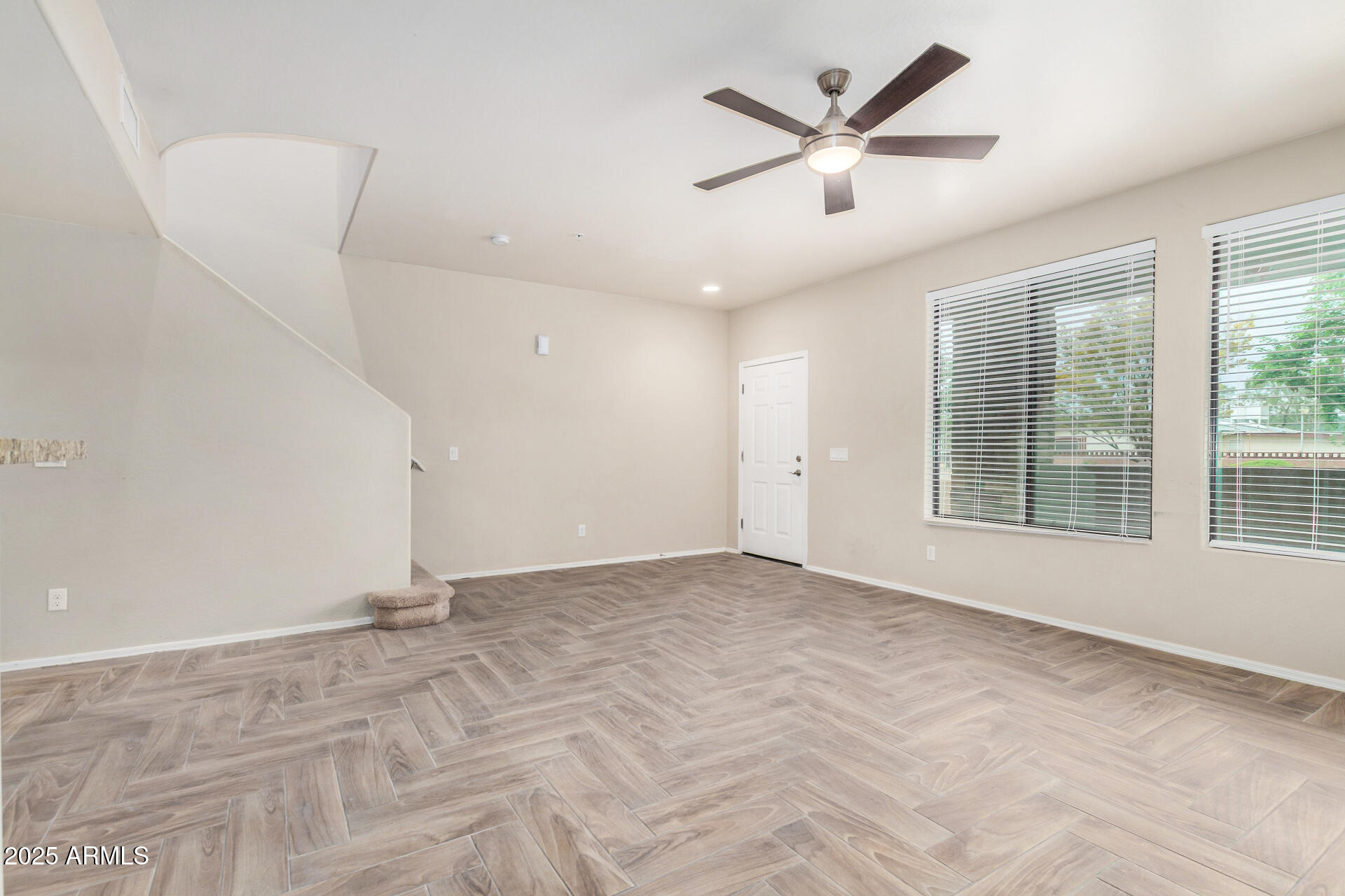 21655 N 36TH Avenue, 106