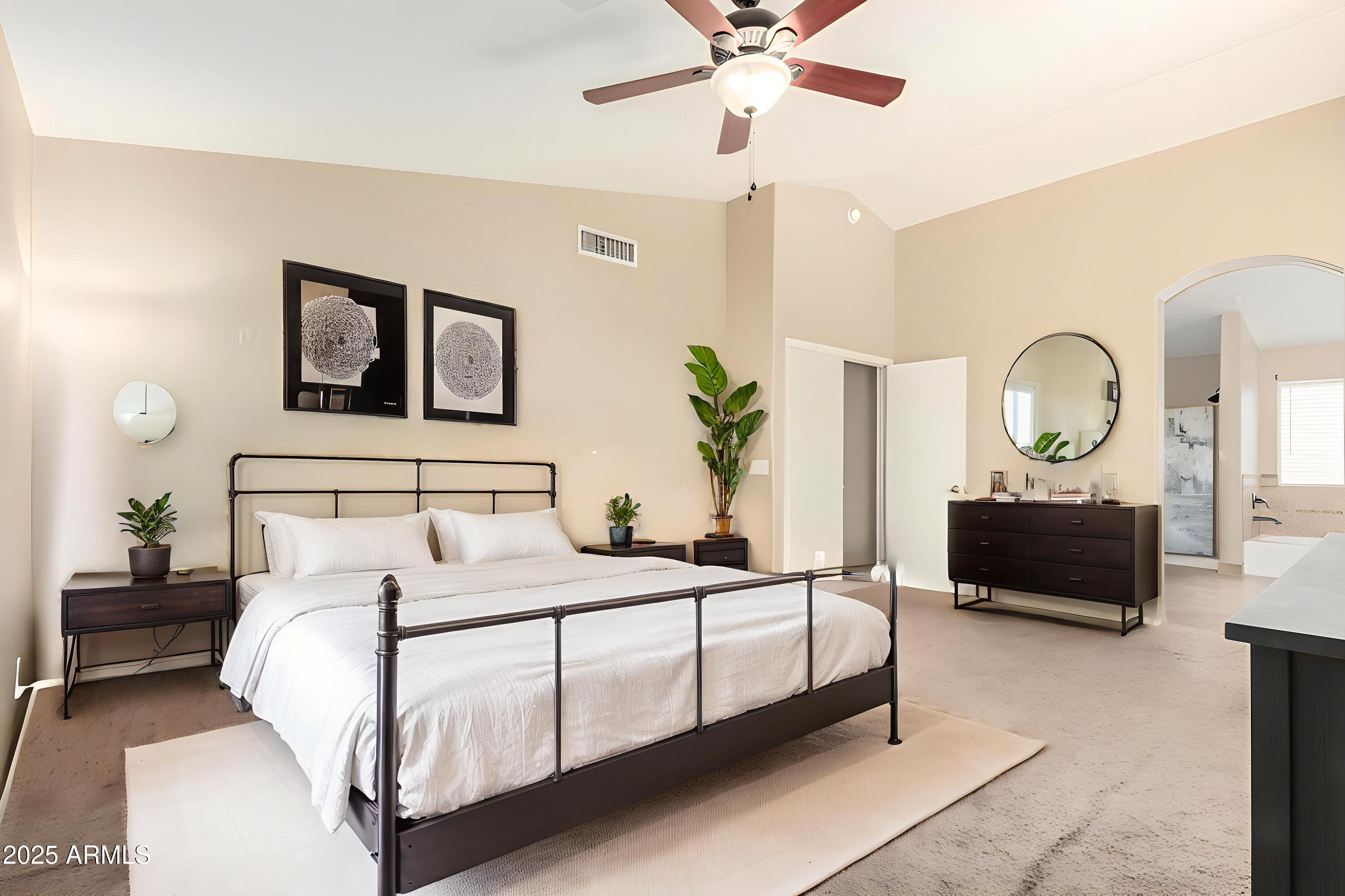 8274 S STEPHANIE Lane, Tempe