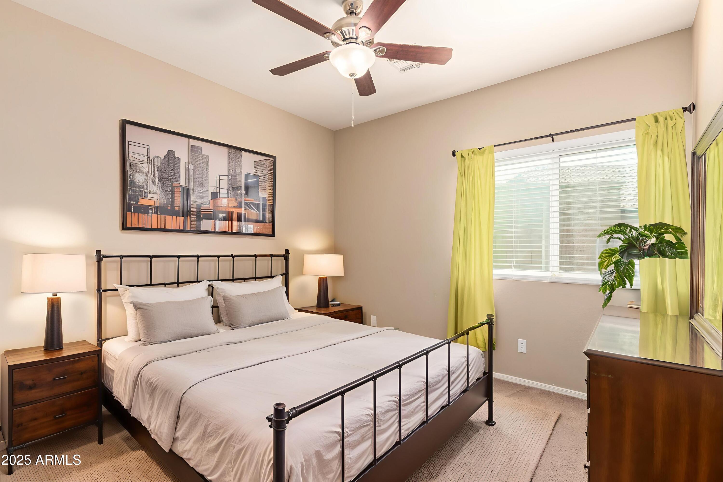 8274 S STEPHANIE Lane, Tempe